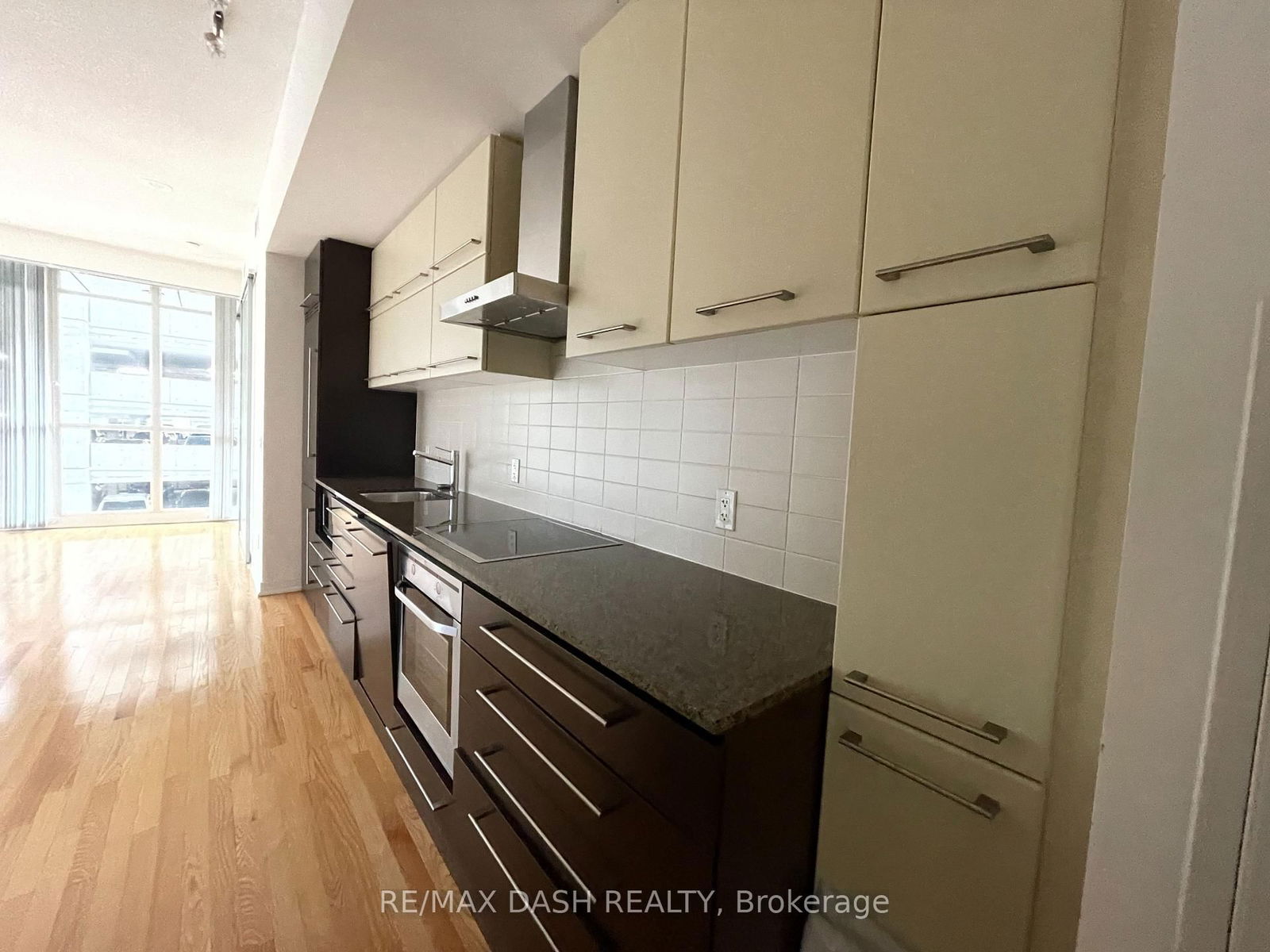 770 Bay St, unit 312 for rent