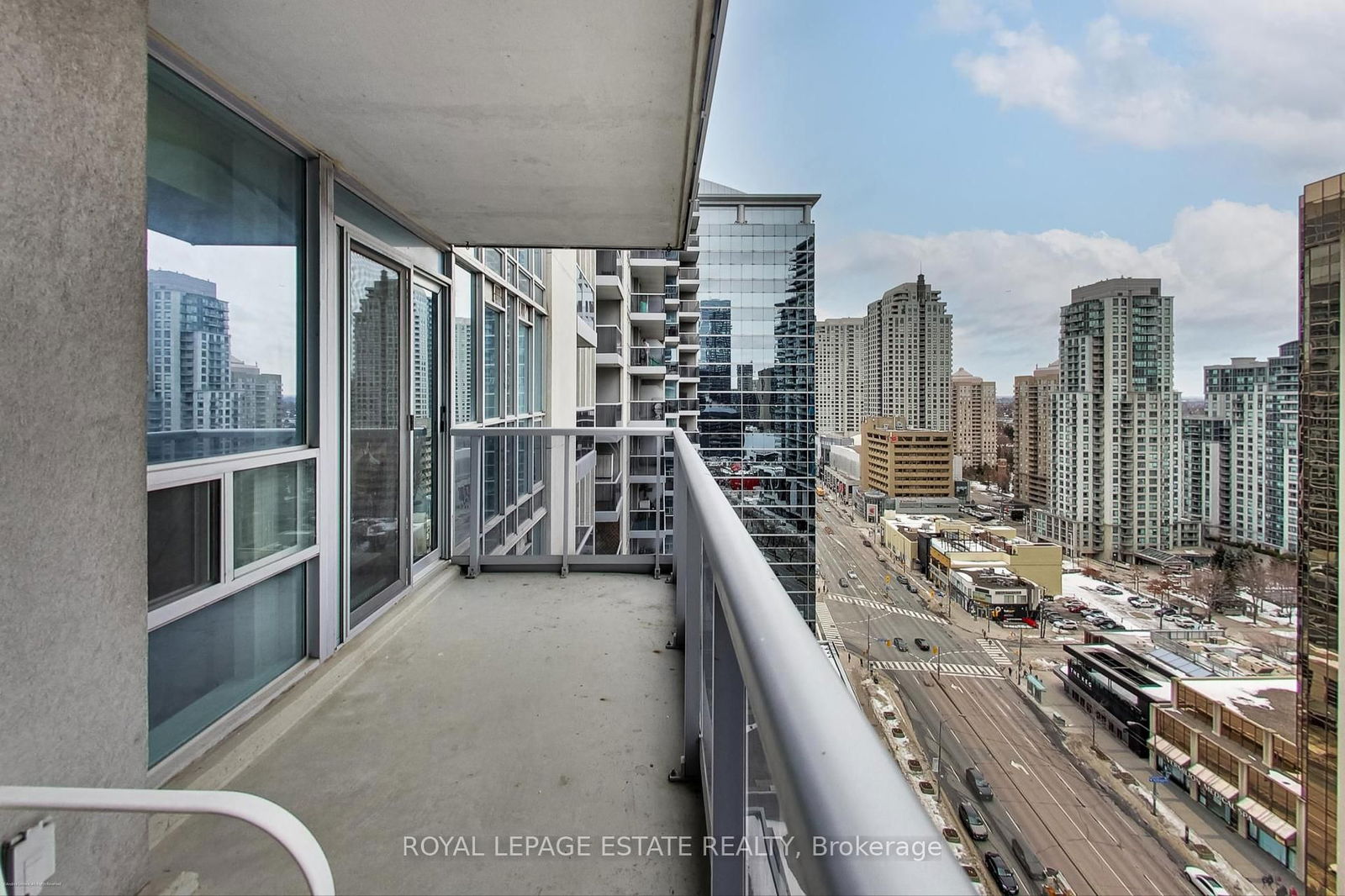 4968 Yonge St, unit 2206 for sale