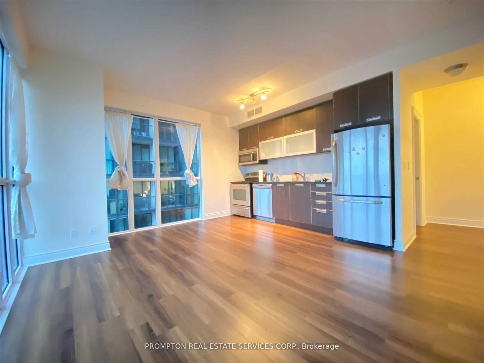 28 Ted Rogers Way, unit 3202 for rent