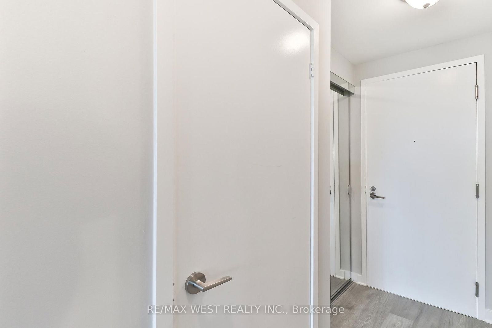 1171 Queen St W, unit 1801 for rent