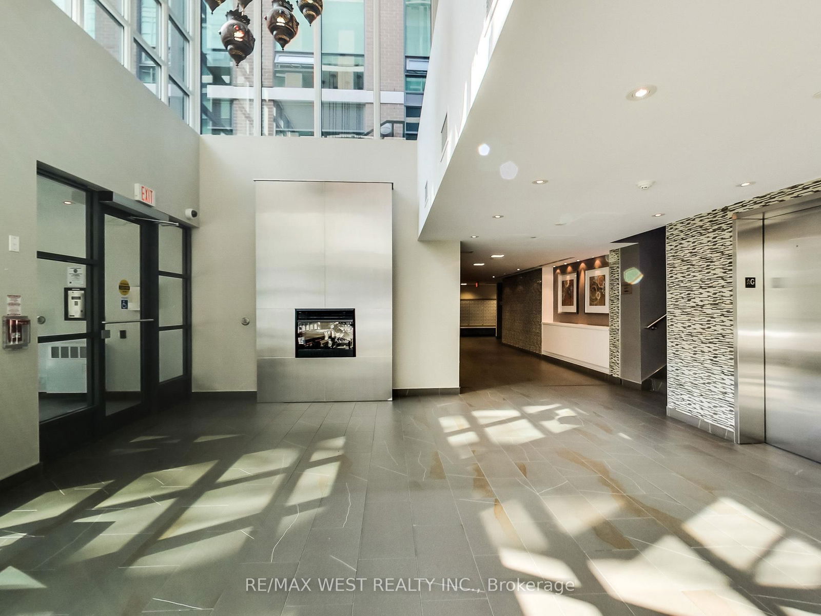 1171 Queen St W, unit 1801 for rent