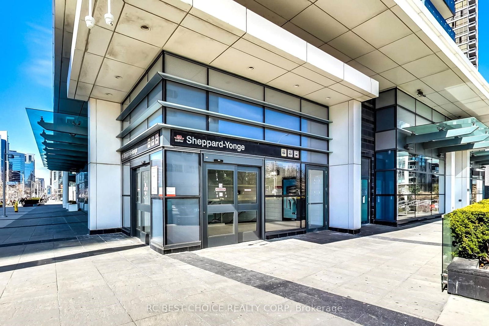 4968 Yonge St, unit 903 for rent