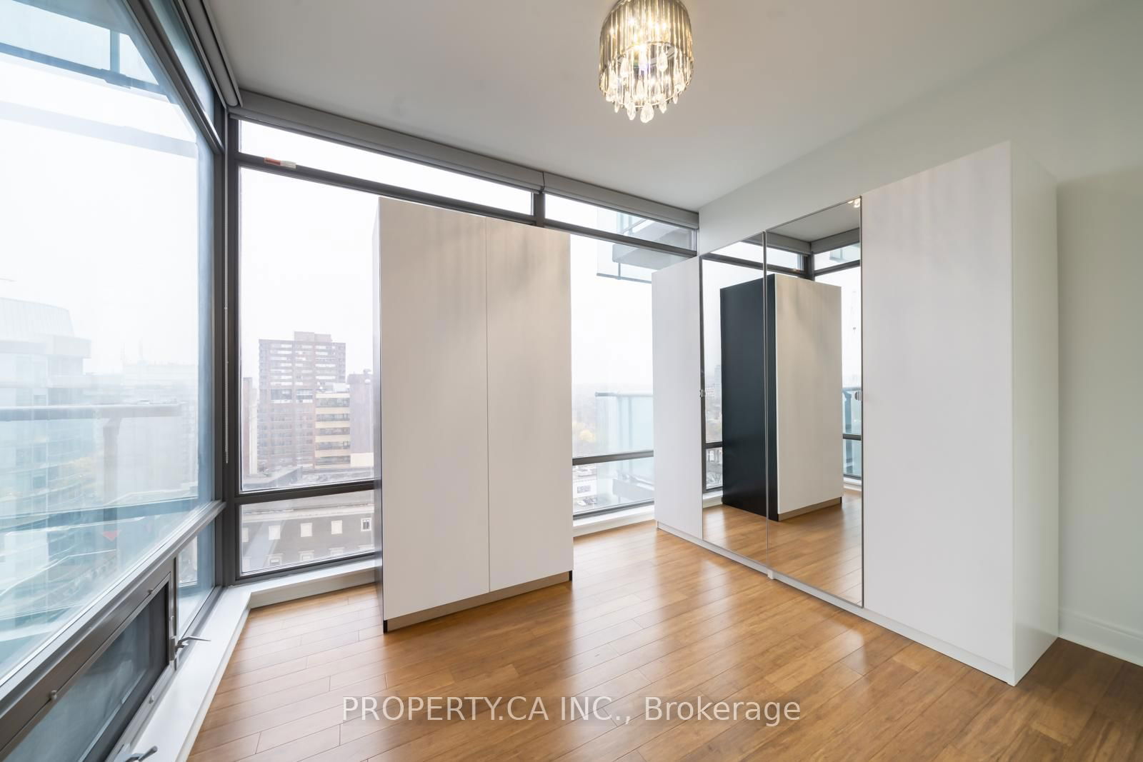 18 Yorkville Ave, unit 1507 for rent