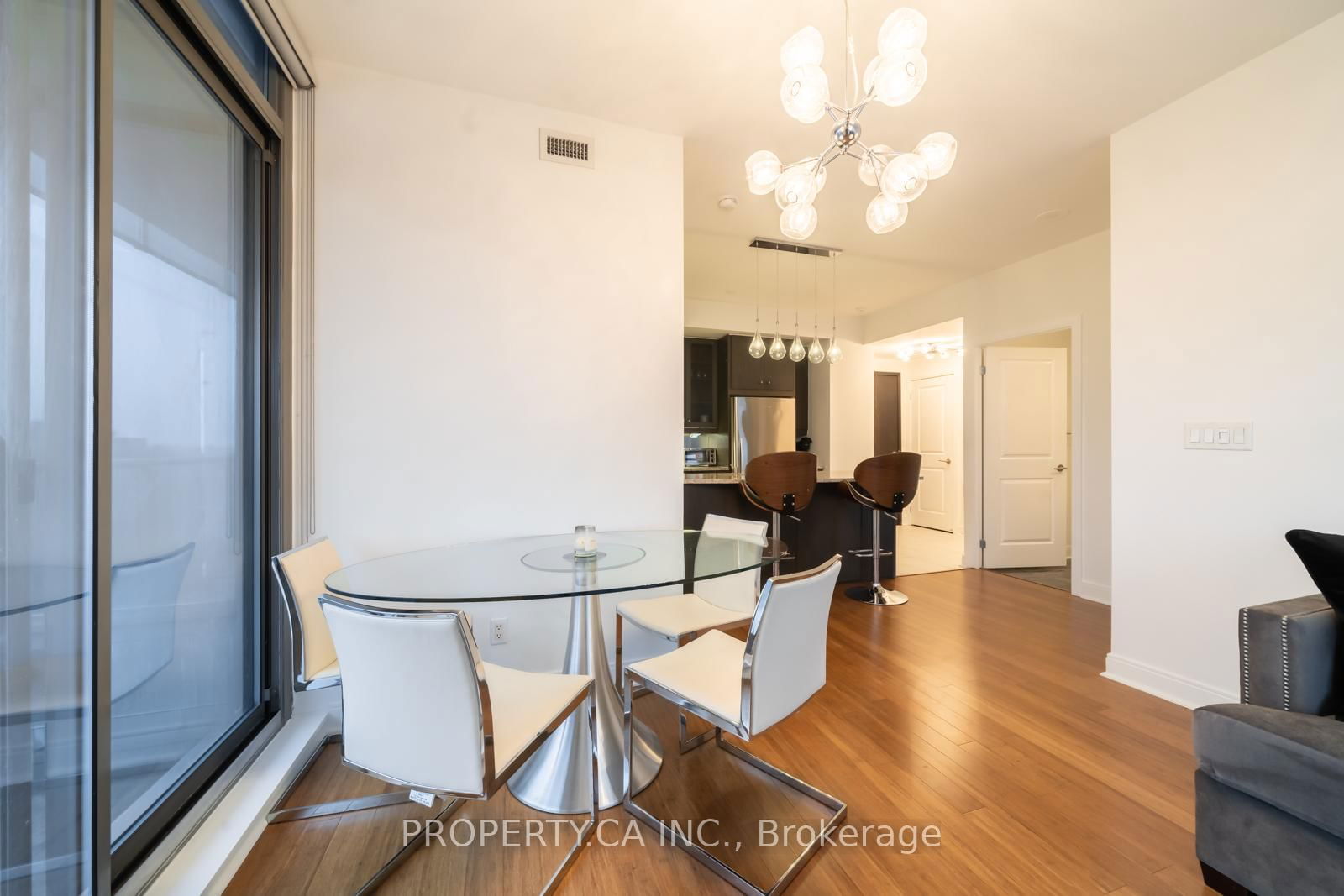 18 Yorkville Ave, unit 1507 for rent