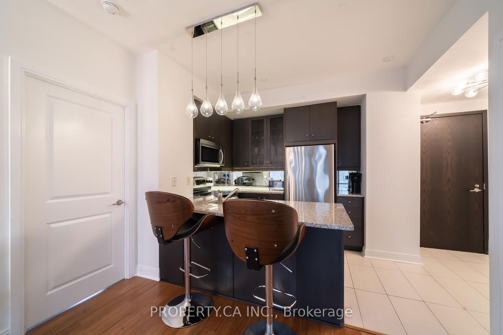 18 Yorkville Ave, unit 1507 for rent