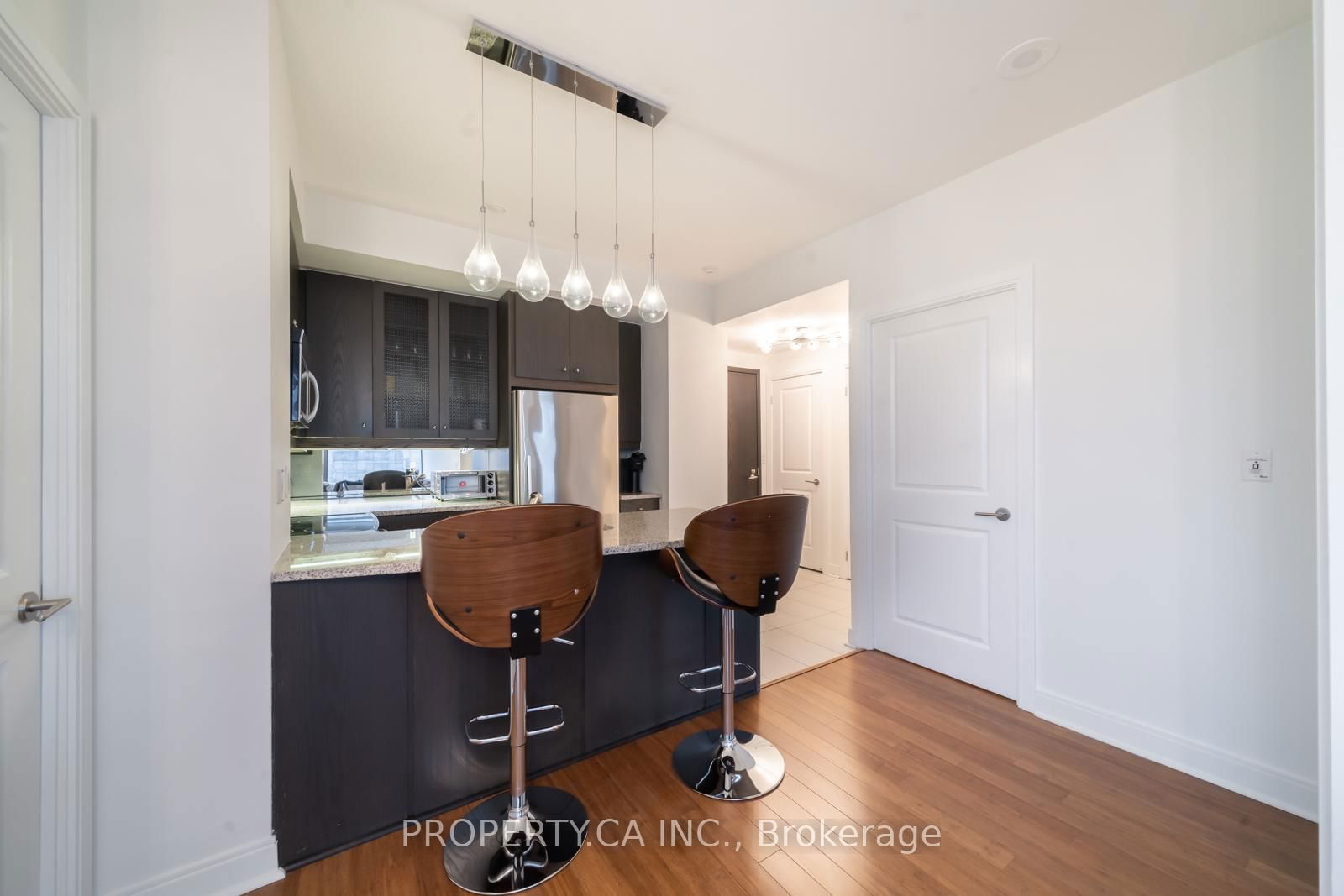 18 Yorkville Ave, unit 1507 for rent