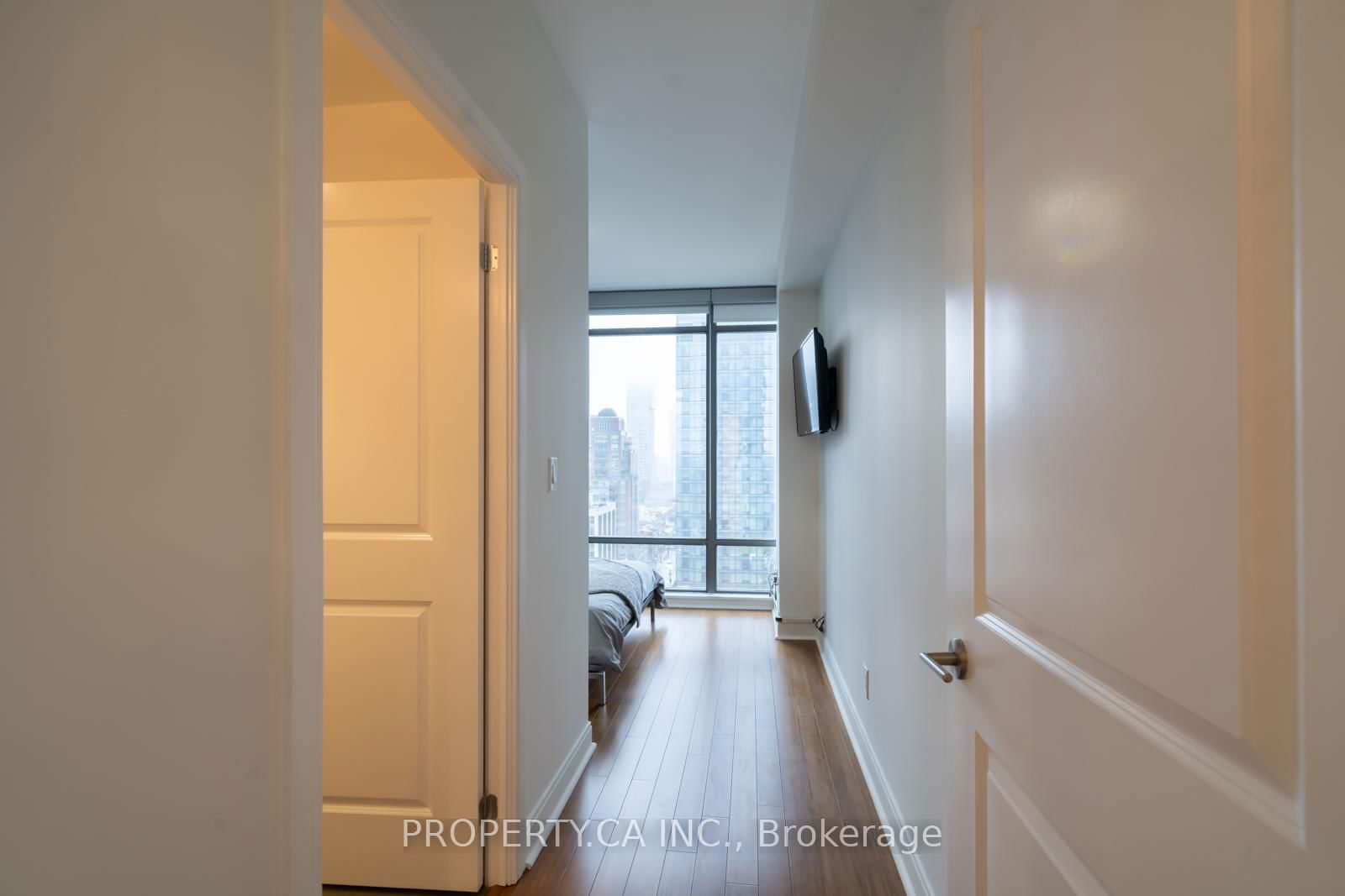 18 Yorkville Ave, unit 1507 for rent