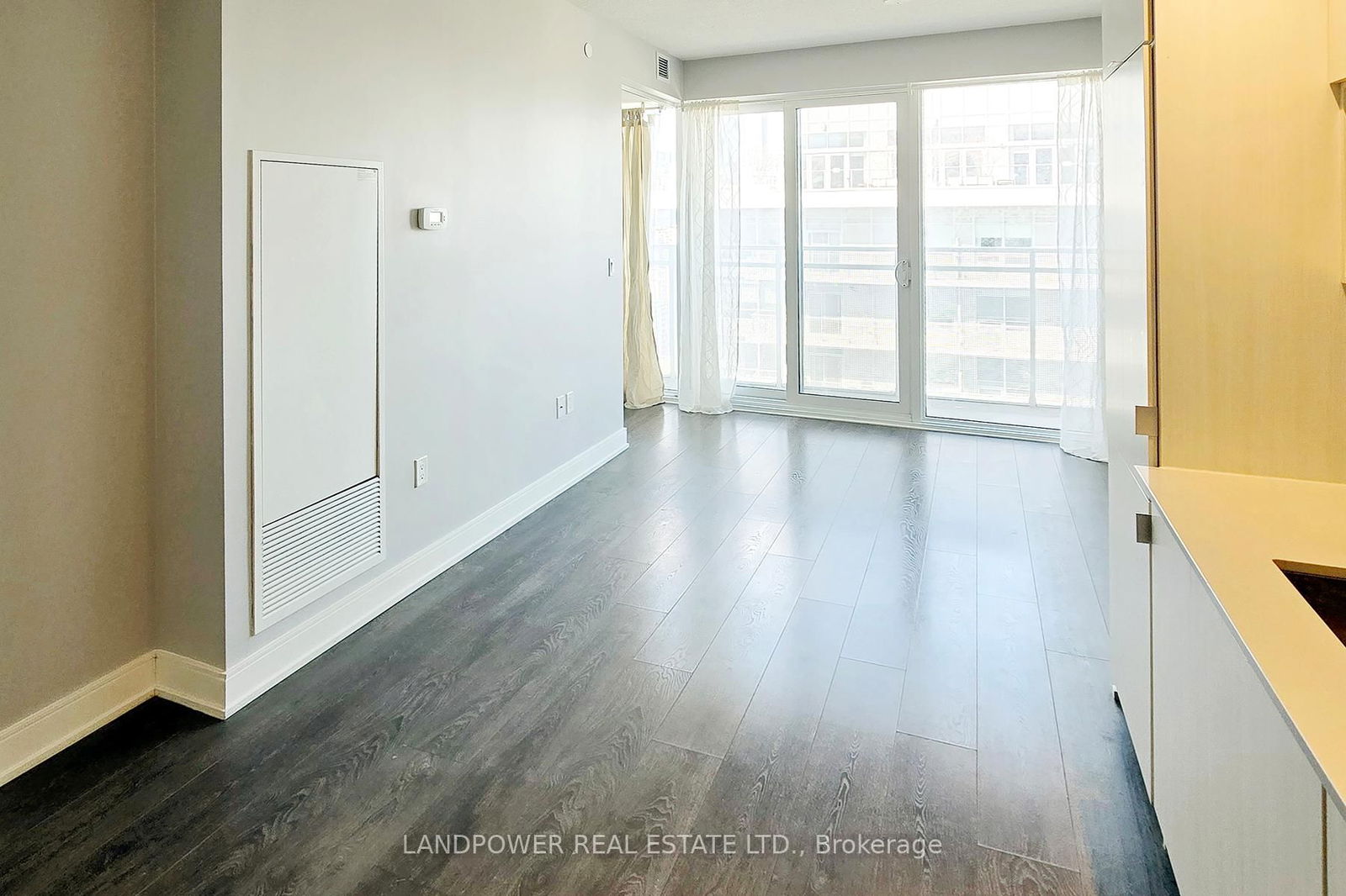 89 McGill St, unit 3103 for rent