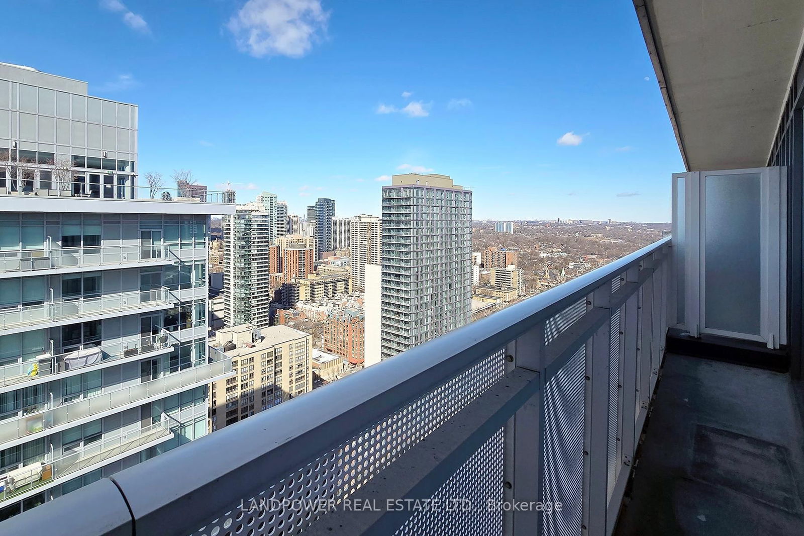 89 McGill St, unit 3103 for rent