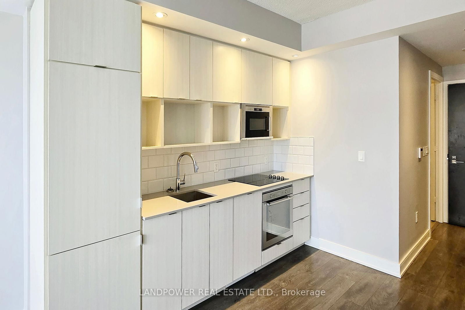 89 McGill St, unit 3103 for rent