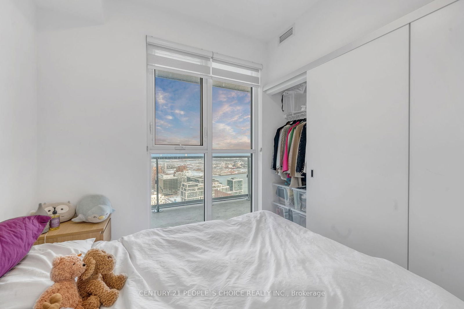 15 Lower Jarvis St, unit 3303 for sale