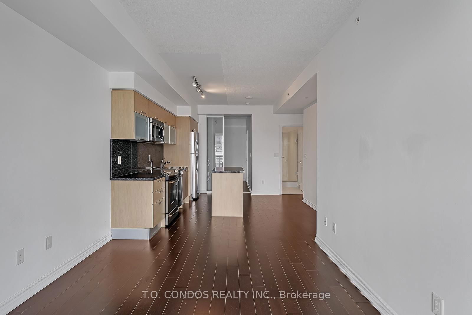 386 Yonge St, unit 3808 for sale