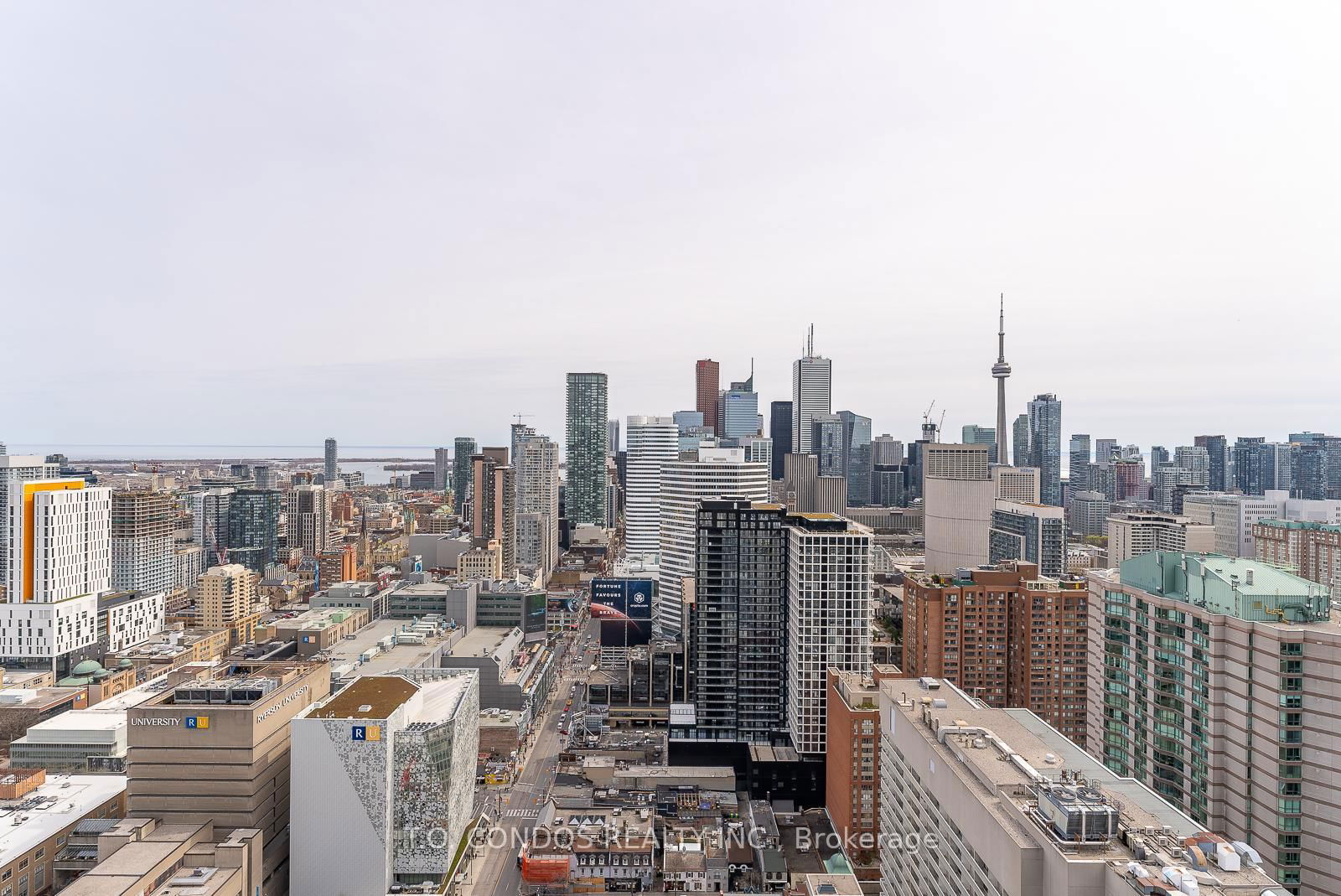 386 Yonge St, unit 3808 for sale