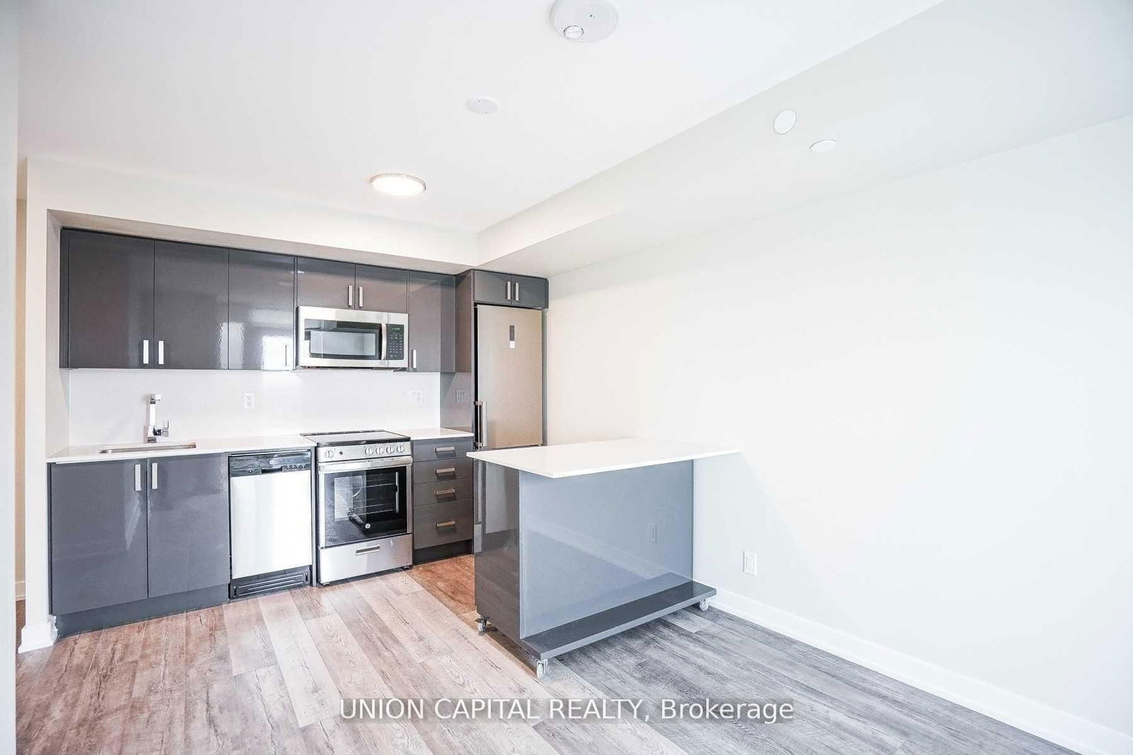 38 Monte Kwinter Crt, unit 1014 for rent