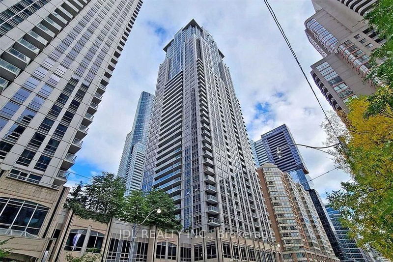 761 Bay St, unit 310 for rent