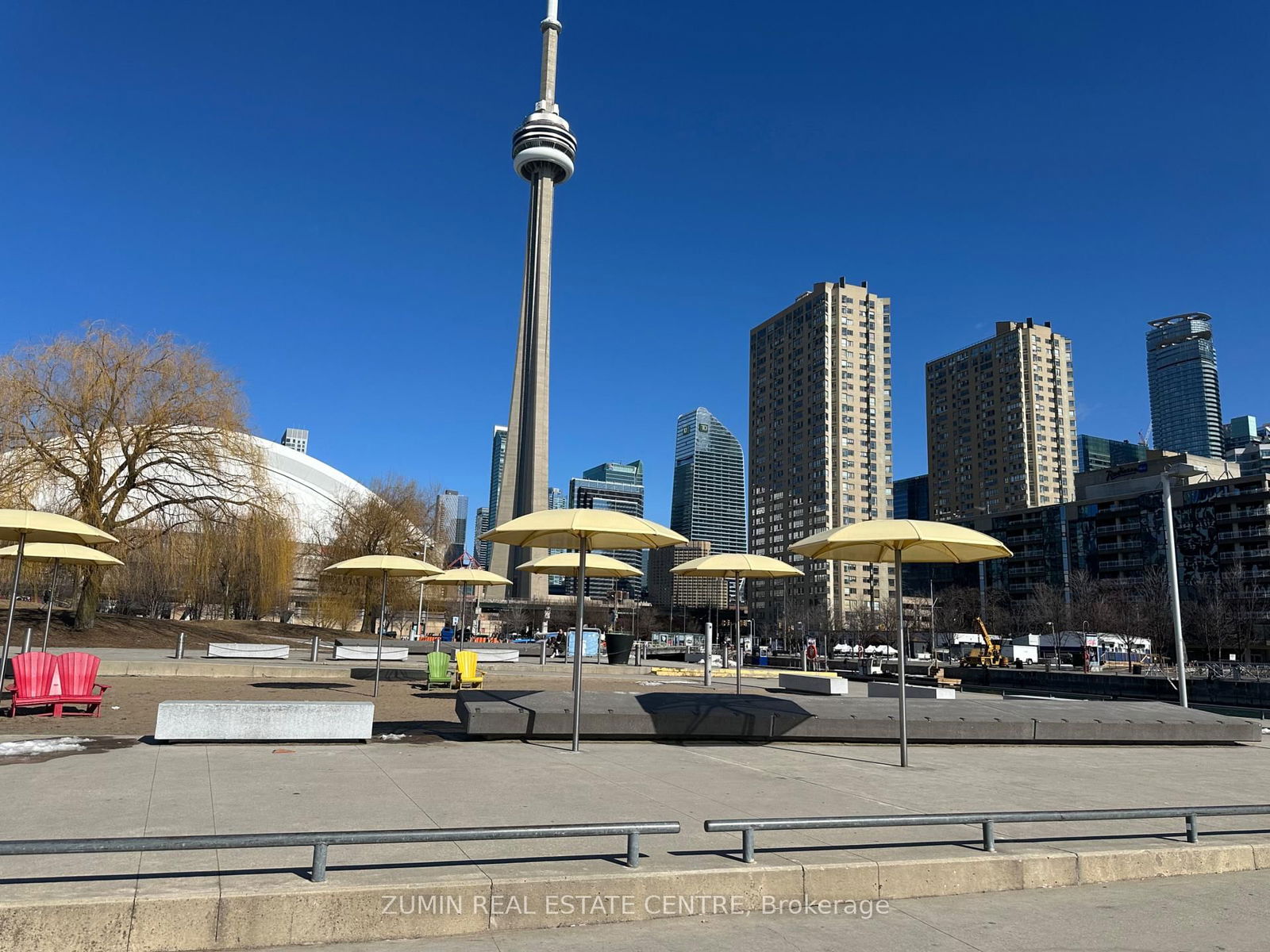 260 Queens Quay W, unit 1304 for sale