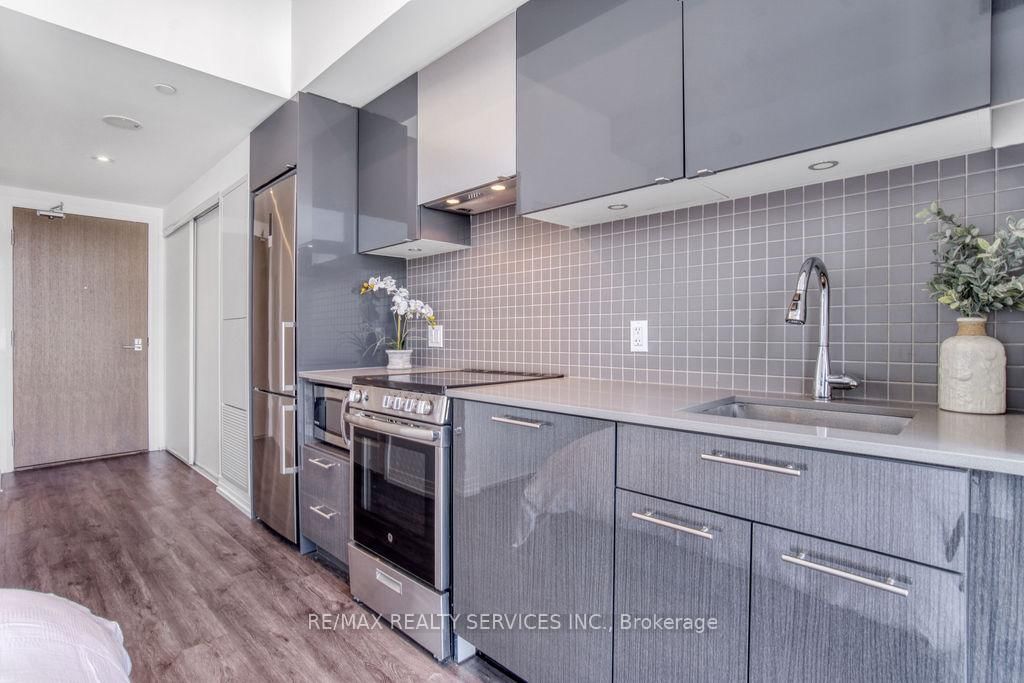 251 Jarvis St, unit 1909 for sale