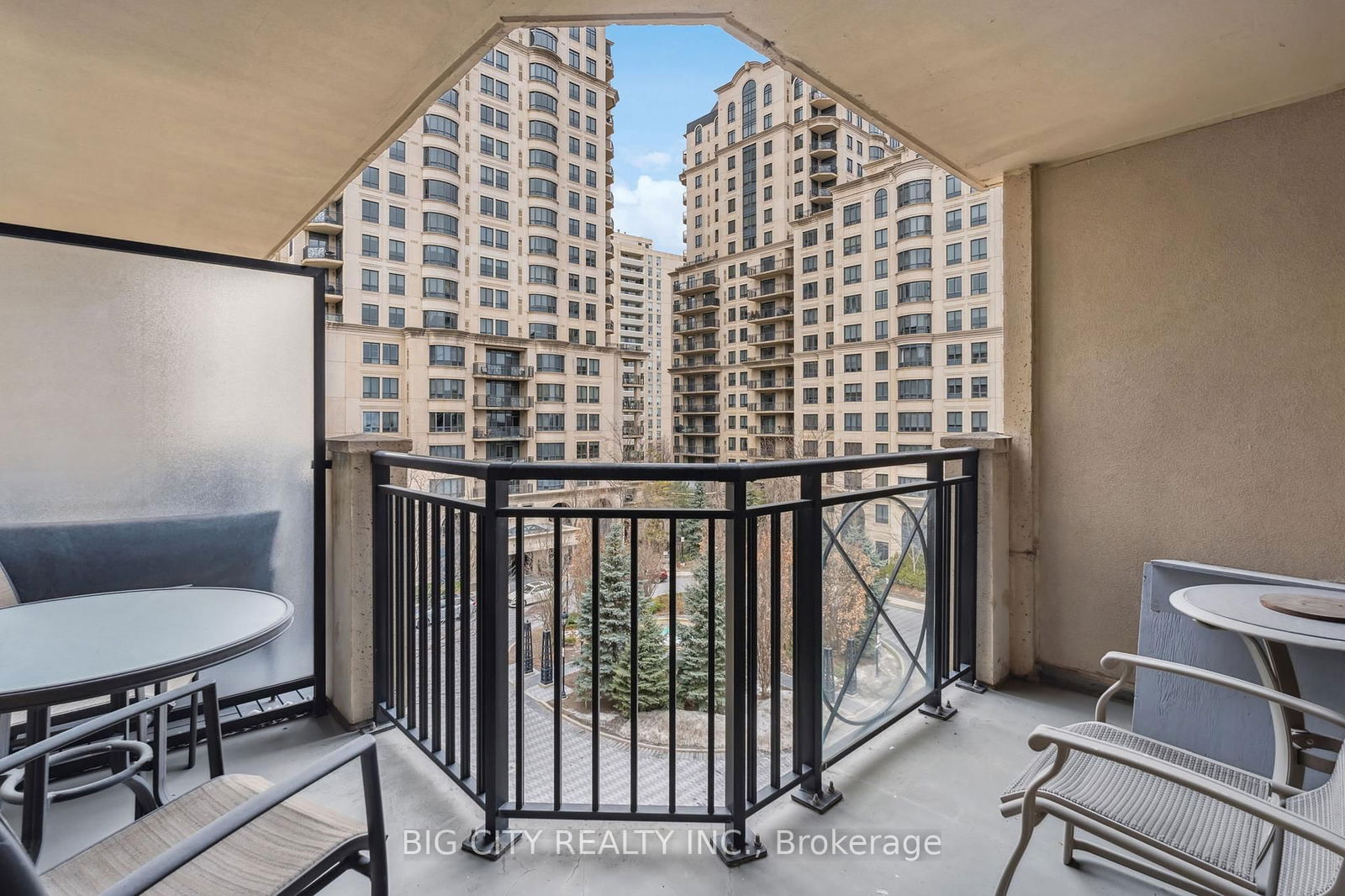 650 Sheppard Ave E, unit 507 for sale