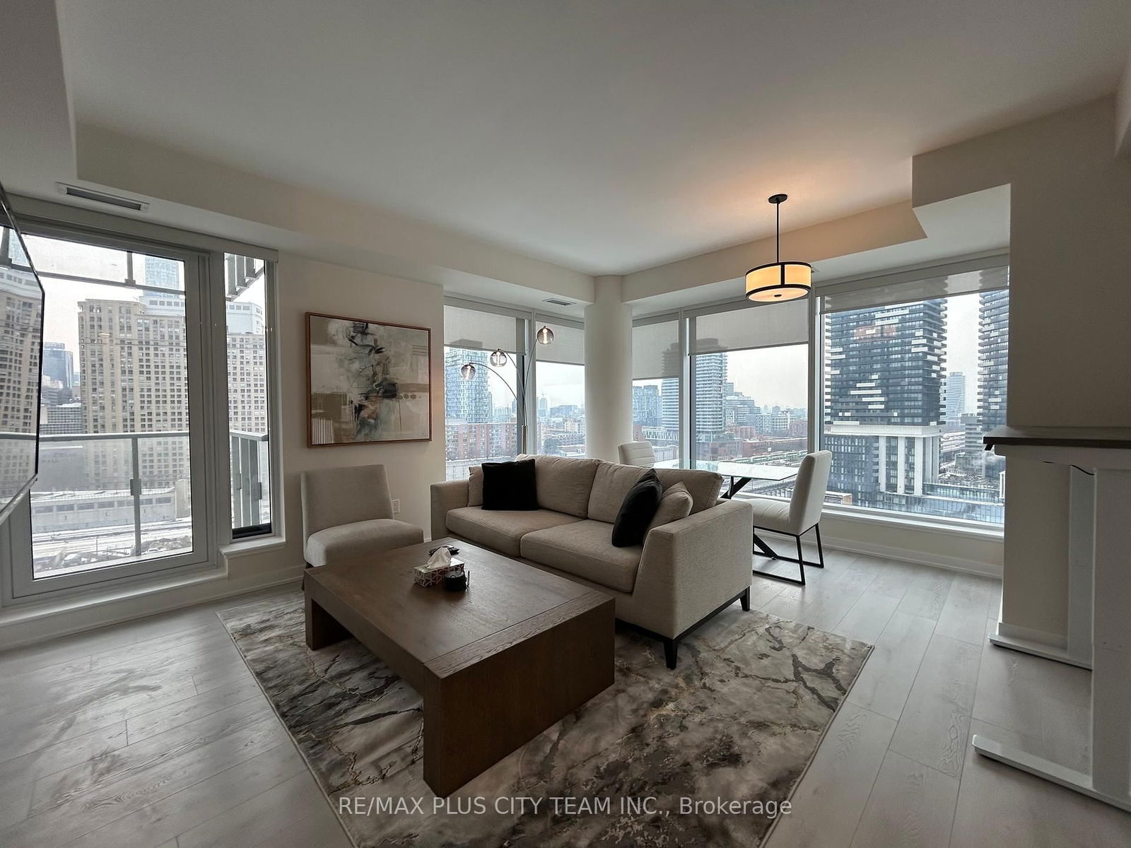 28 Freeland St, unit 1407 for rent