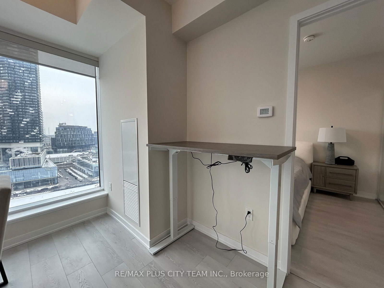 28 Freeland St, unit 1407 for rent