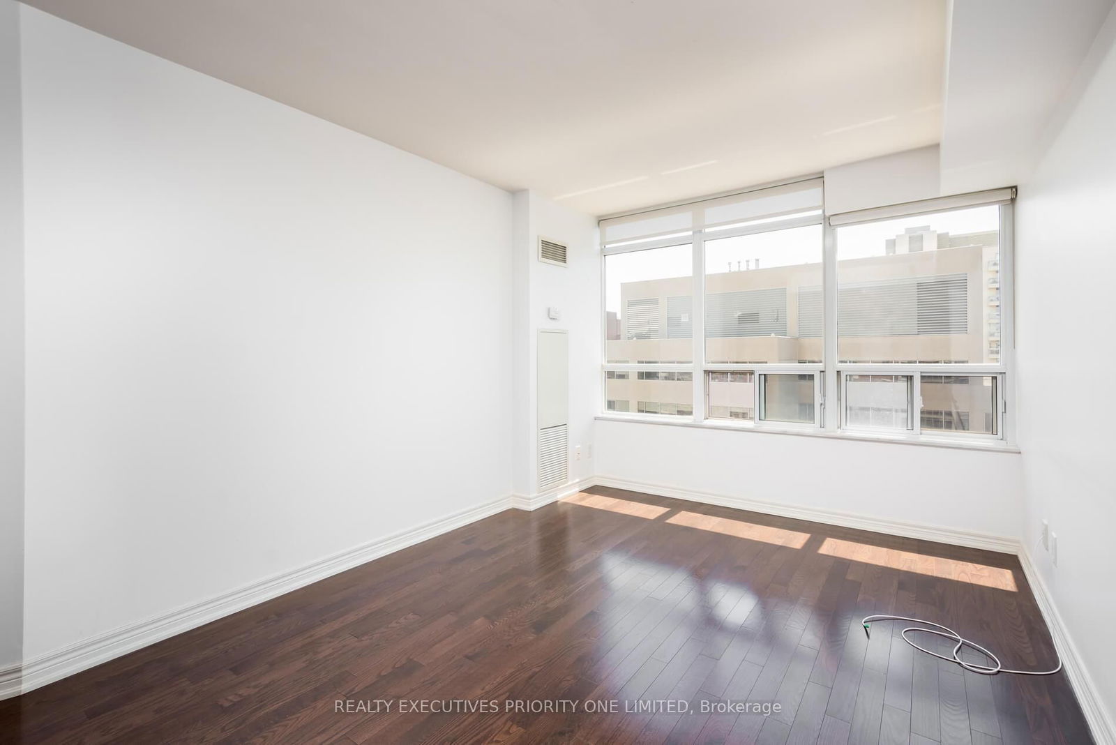 60 St Clair Ave W, unit 1306 for rent