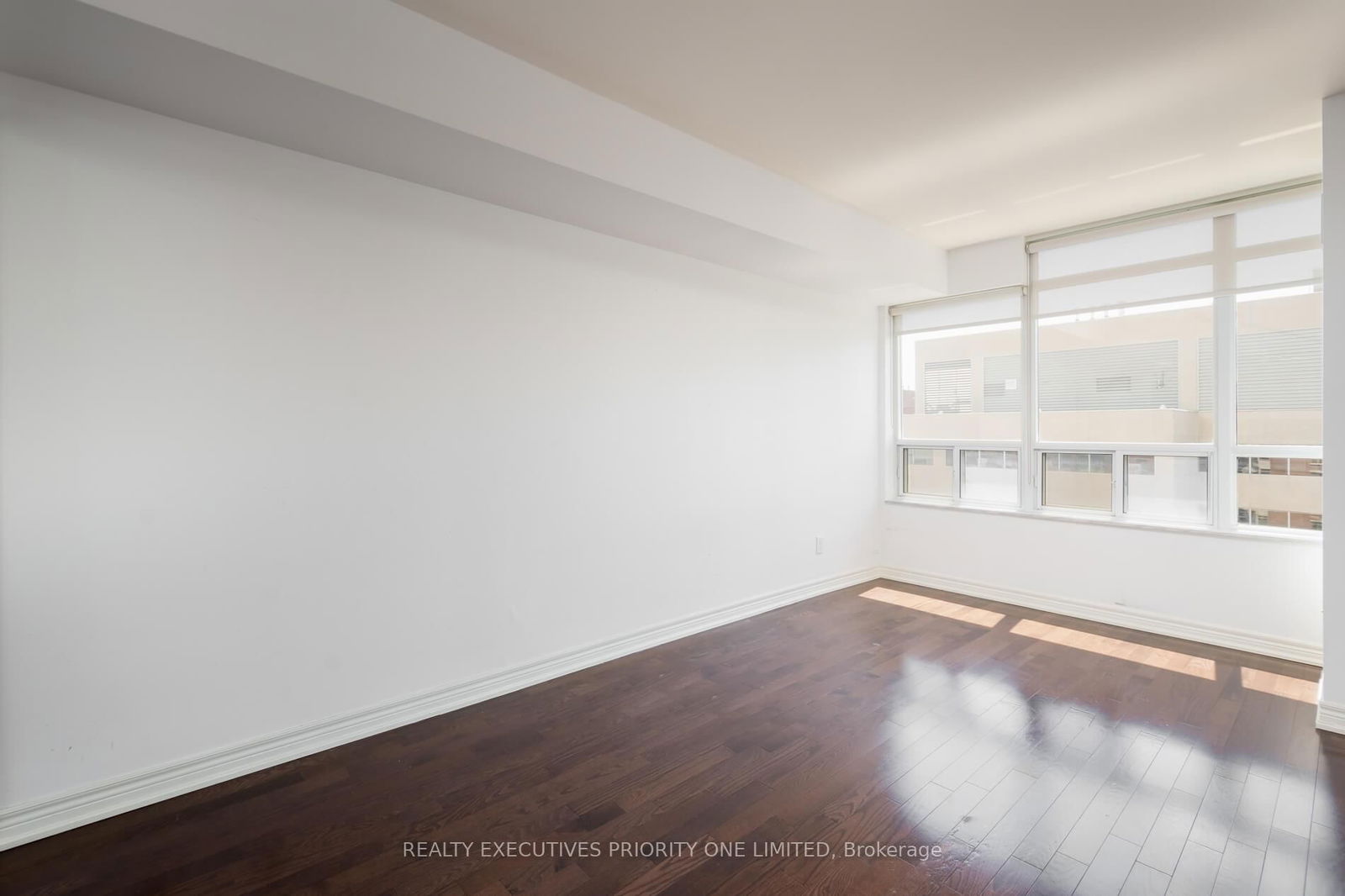 60 St Clair Ave W, unit 1306 for rent