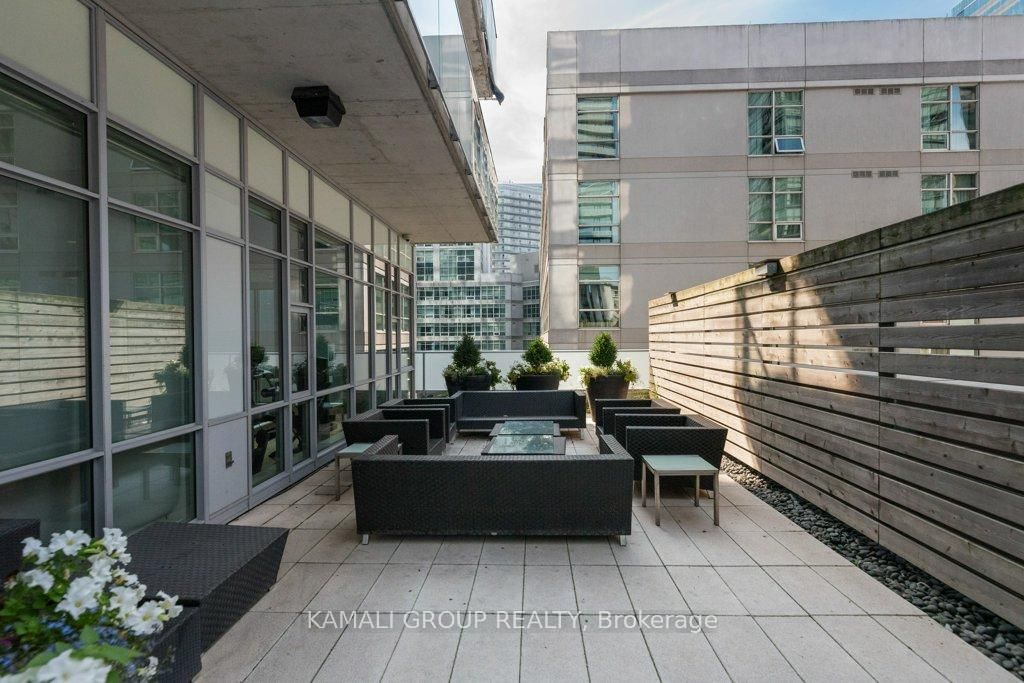 375 King St W, unit 2206 for rent