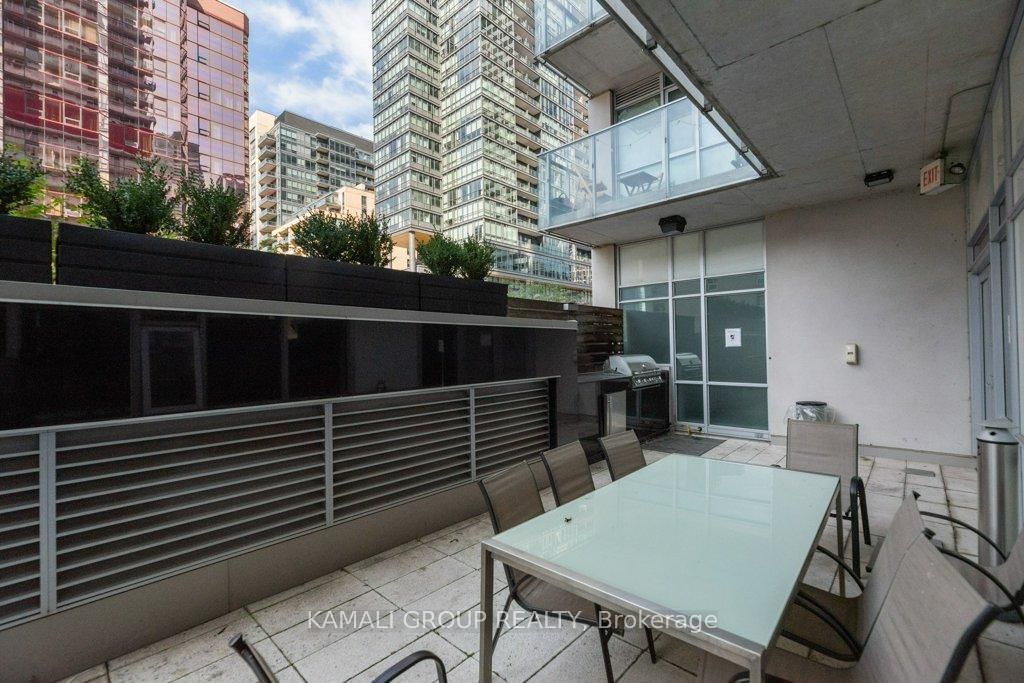 375 King St W, unit 2206 for rent