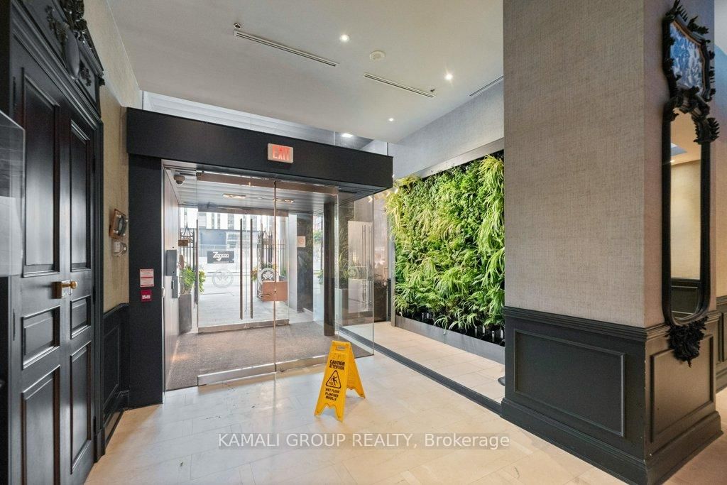 375 King St W, unit 2206 for rent