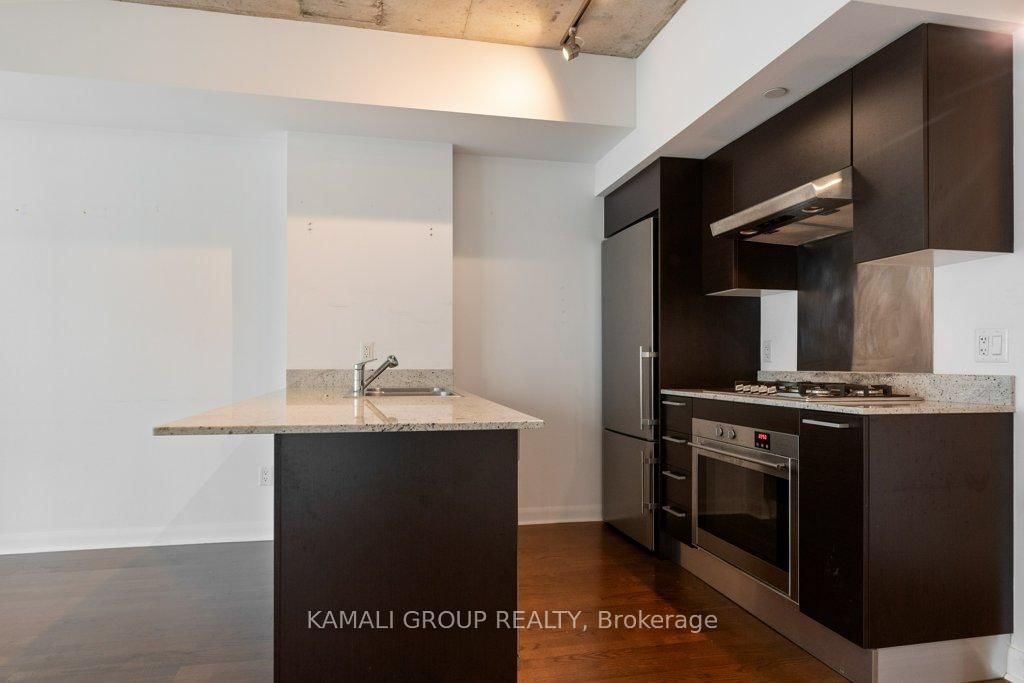 375 King St W, unit 2206 for rent