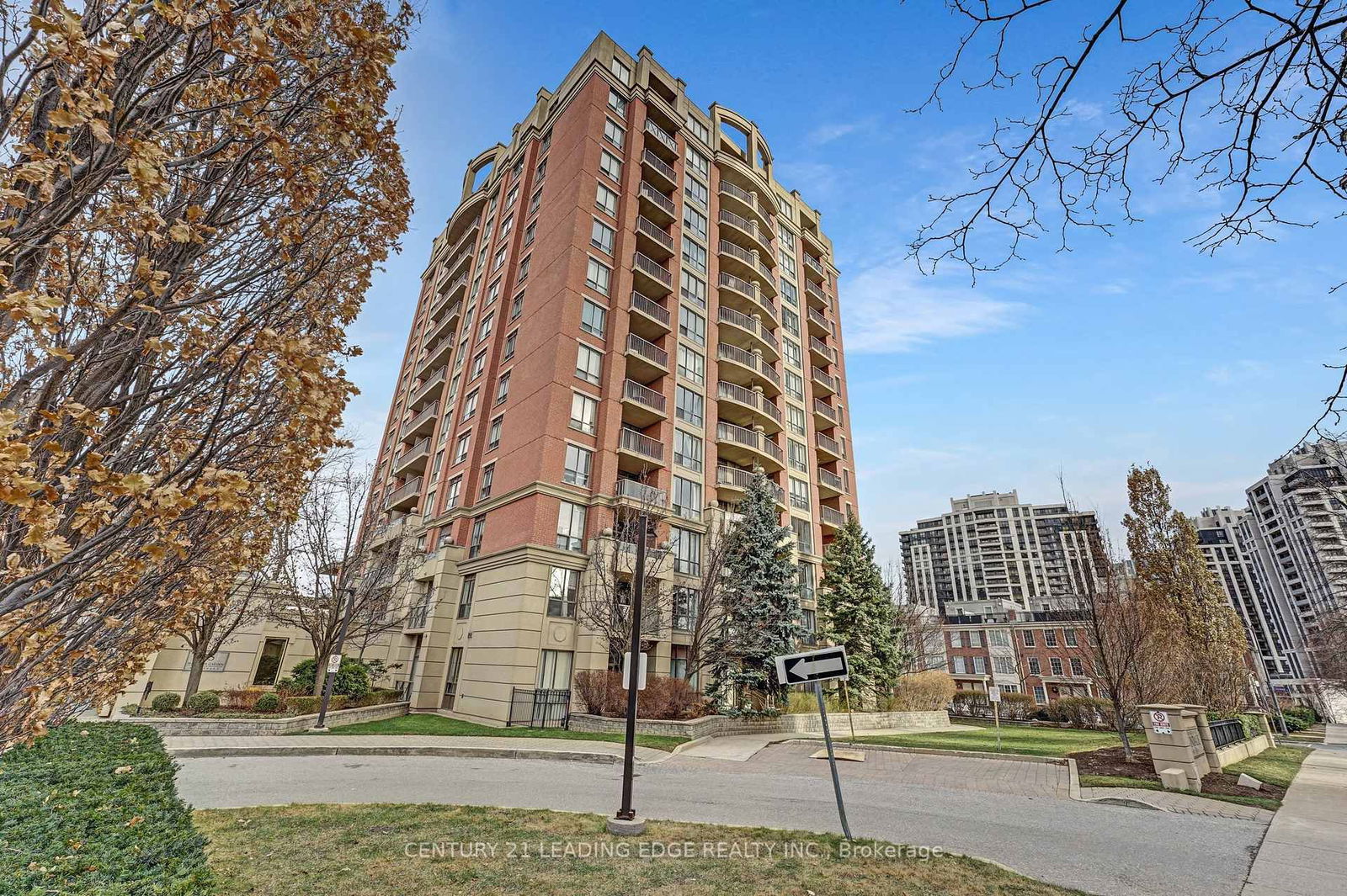 The Mansions of Avondale, North York, Toronto