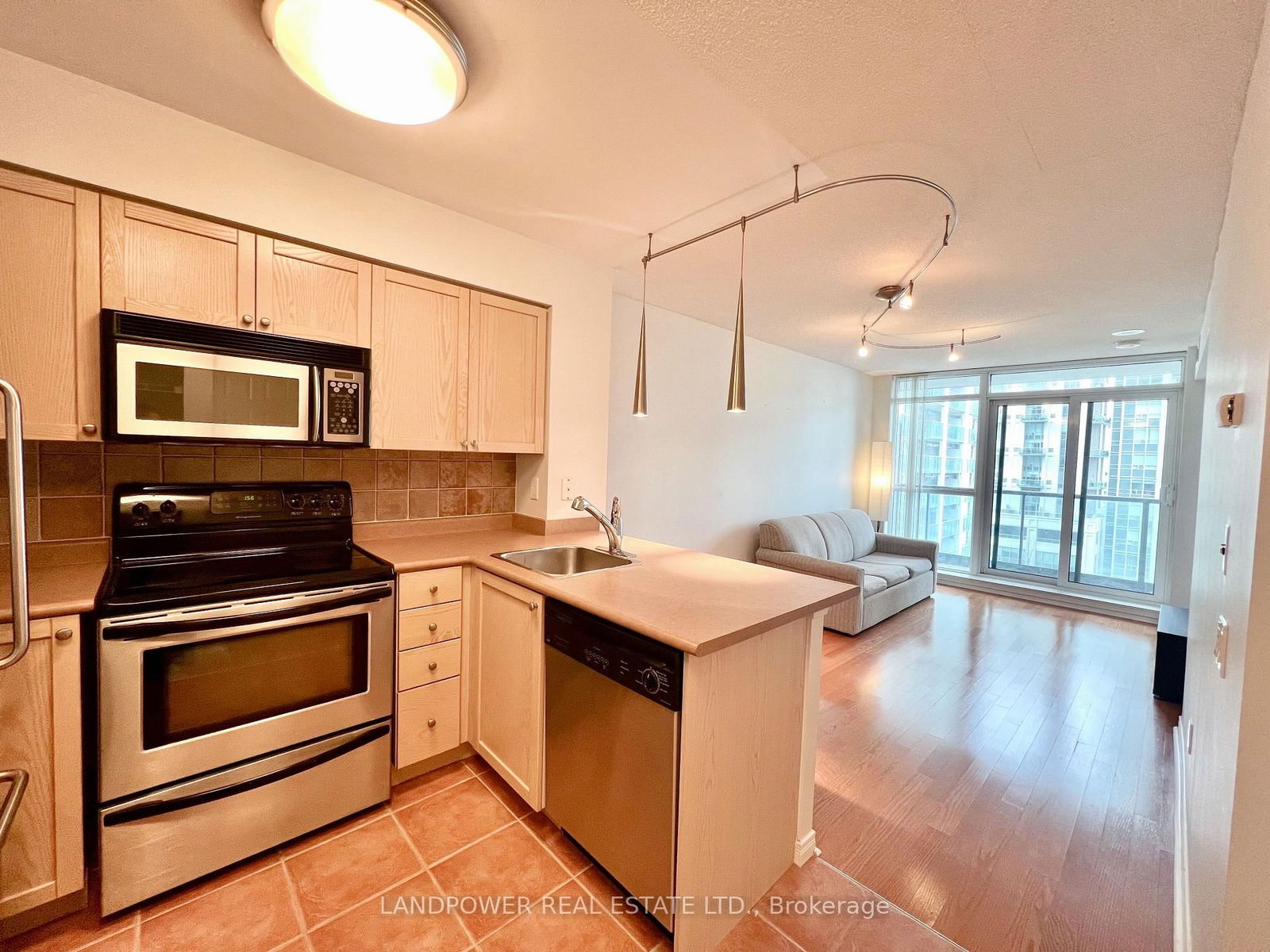 28 Harrison Garden Blvd, unit 1110 for rent