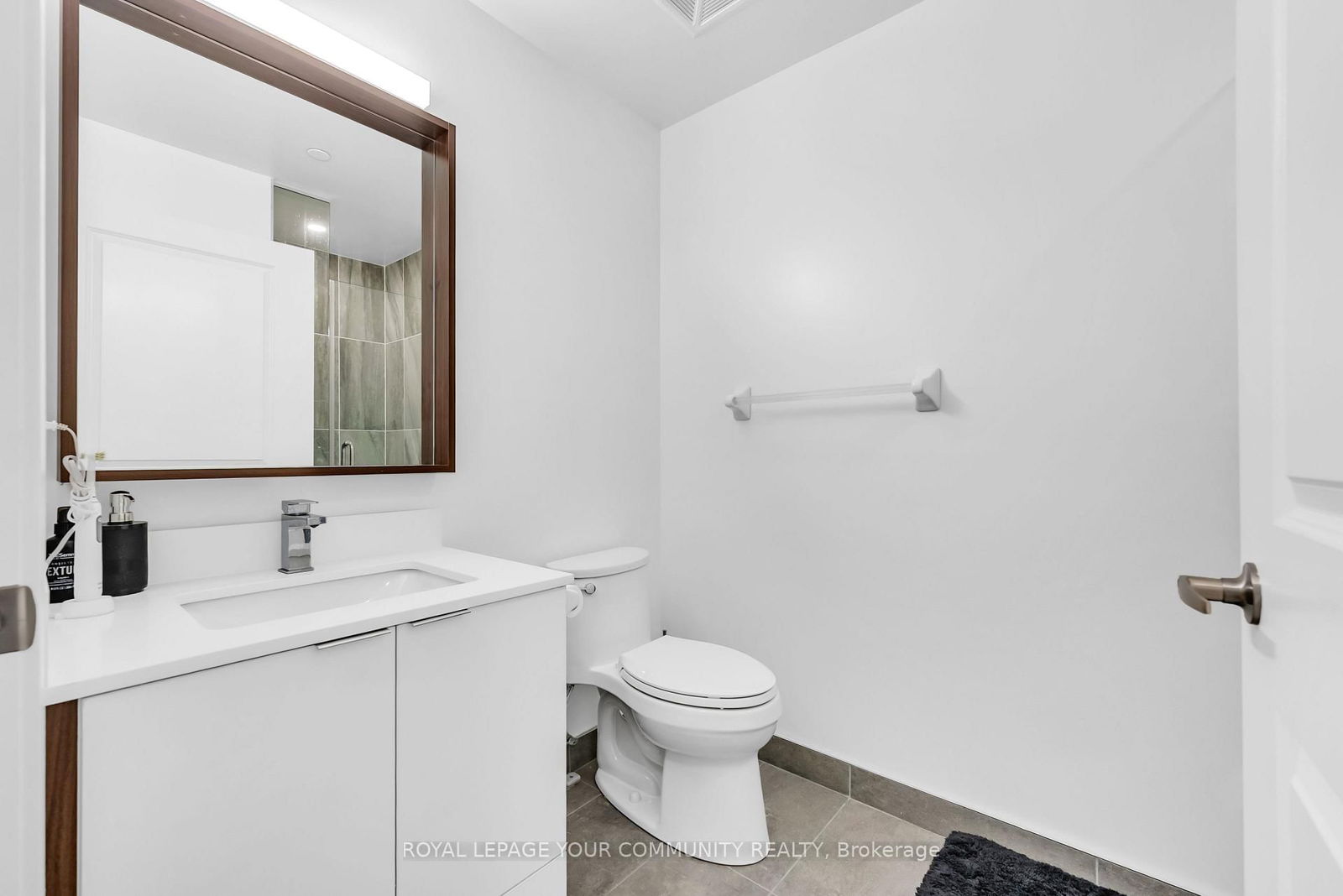 543 Richmond St W, unit 306 for sale