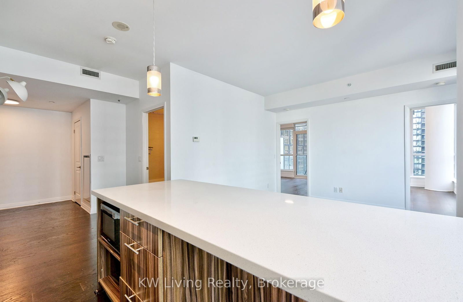 8 Mercer St, unit 2811 for sale