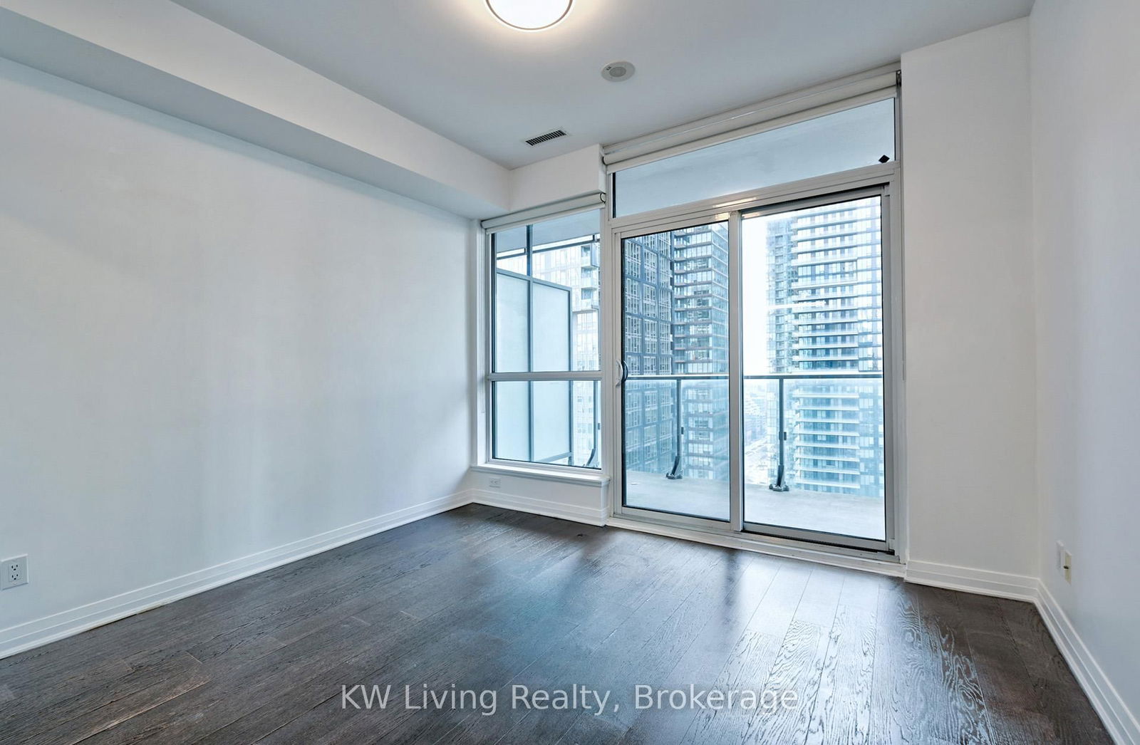 8 Mercer St, unit 2811 for sale