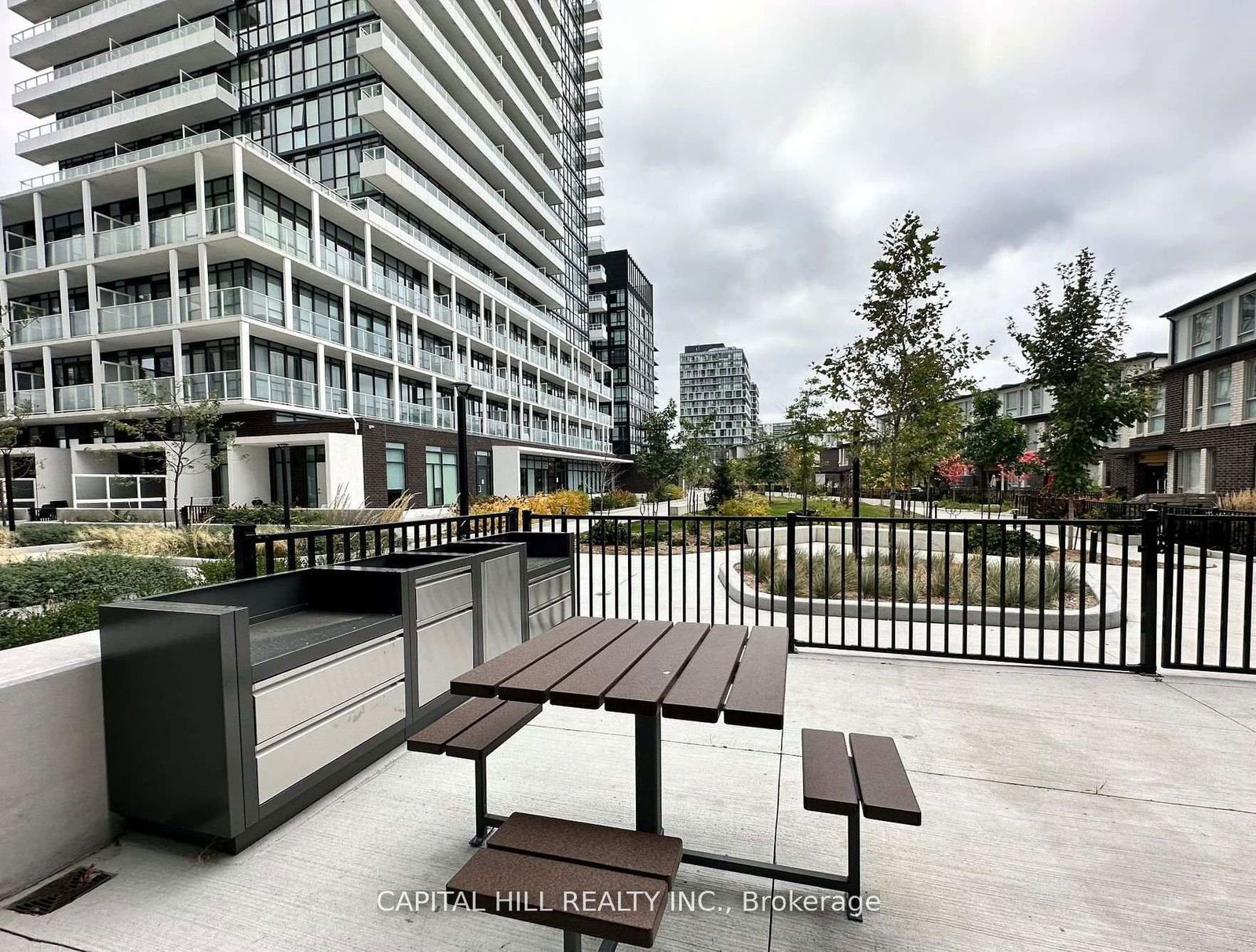 188 Fairview Mall Dr, unit 2202 for rent