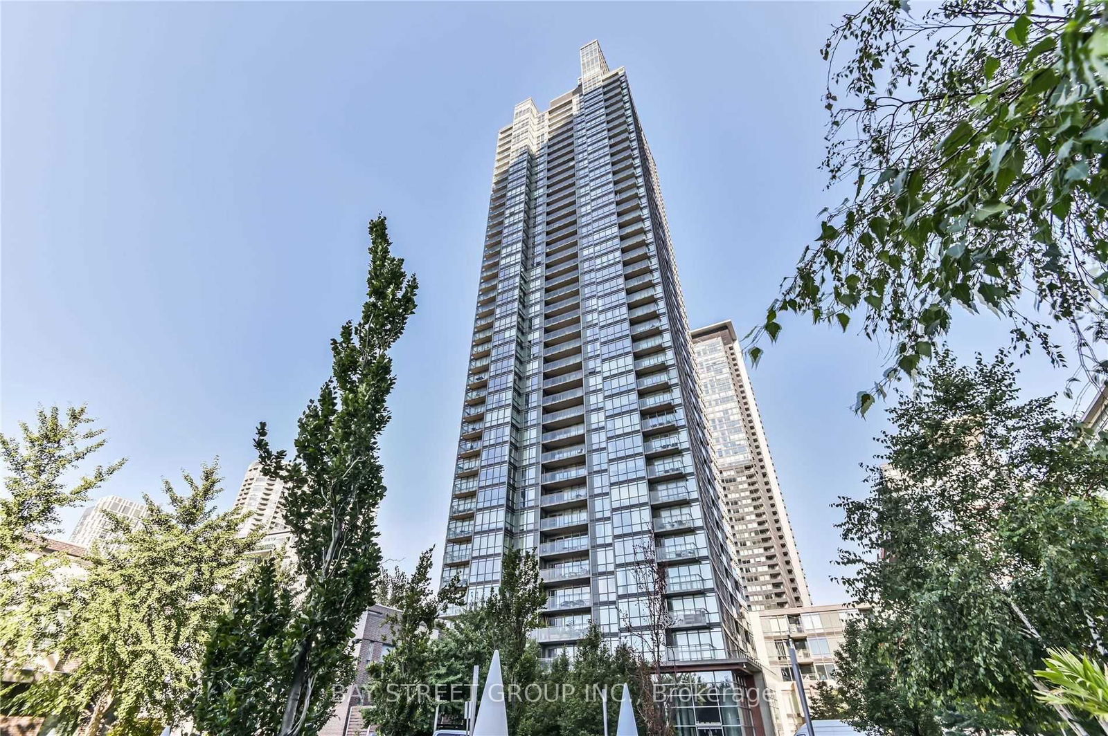 15 Fort York Blvd, unit 4303 for rent