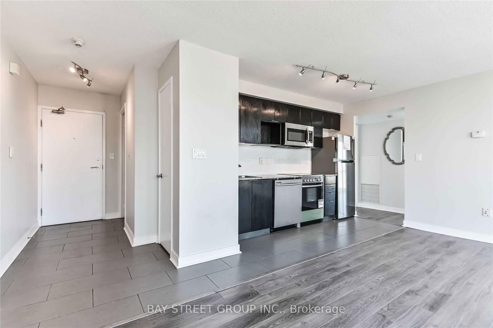 15 Fort York Blvd, unit 4303 for rent