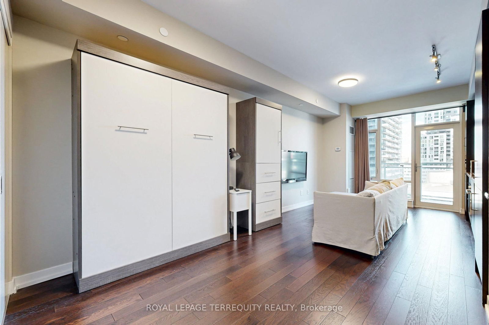 21 Widmer St, unit 1003 for sale