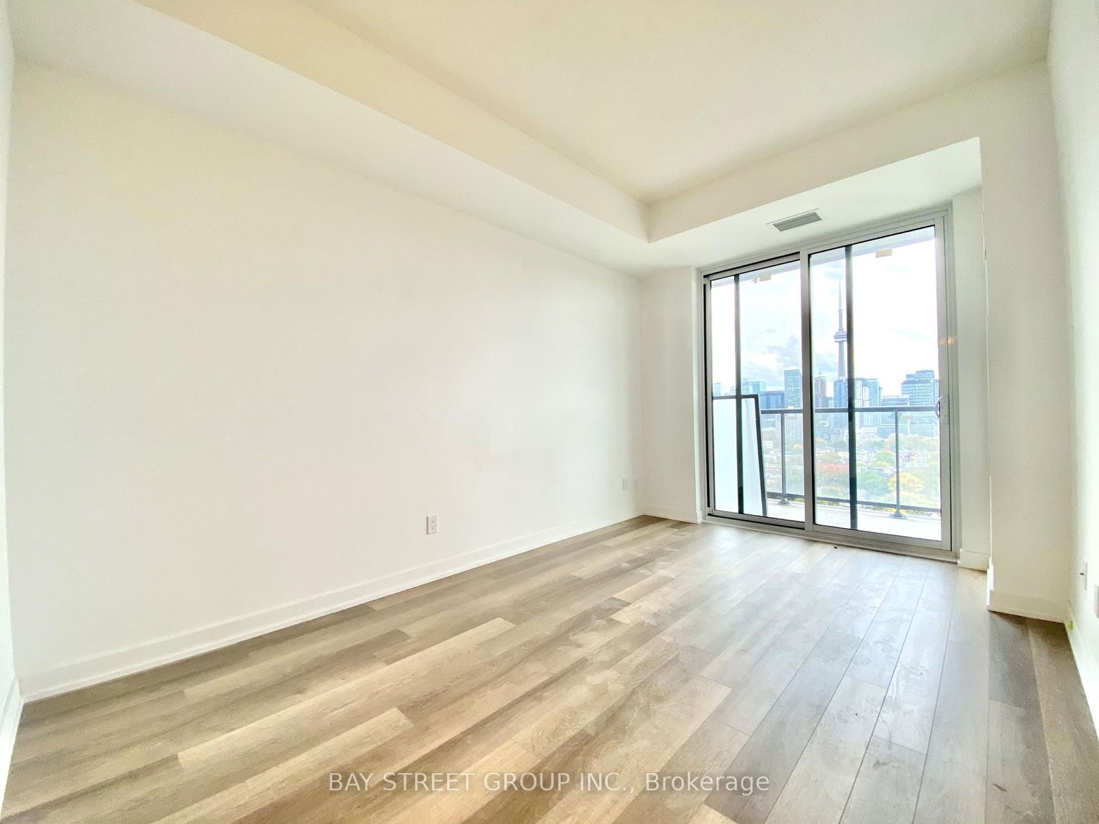 181 Huron St, unit 1602 for rent