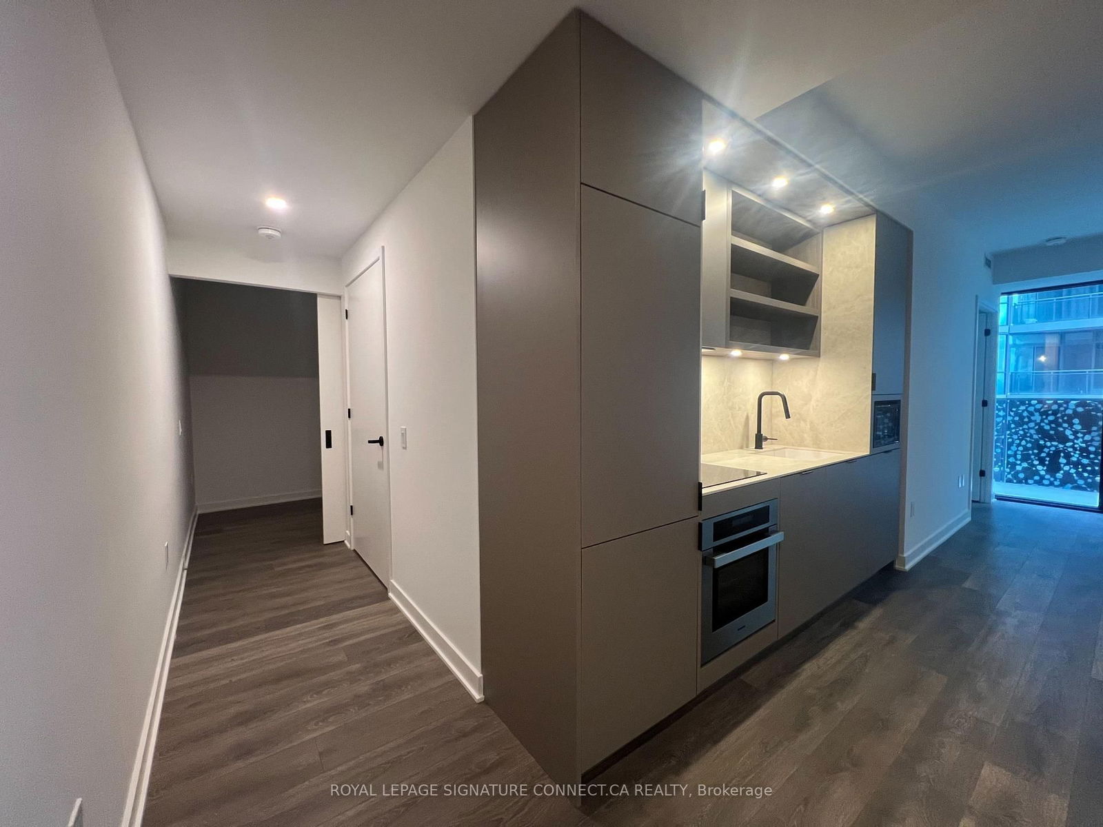 55 Charles St E, unit 4006 for rent