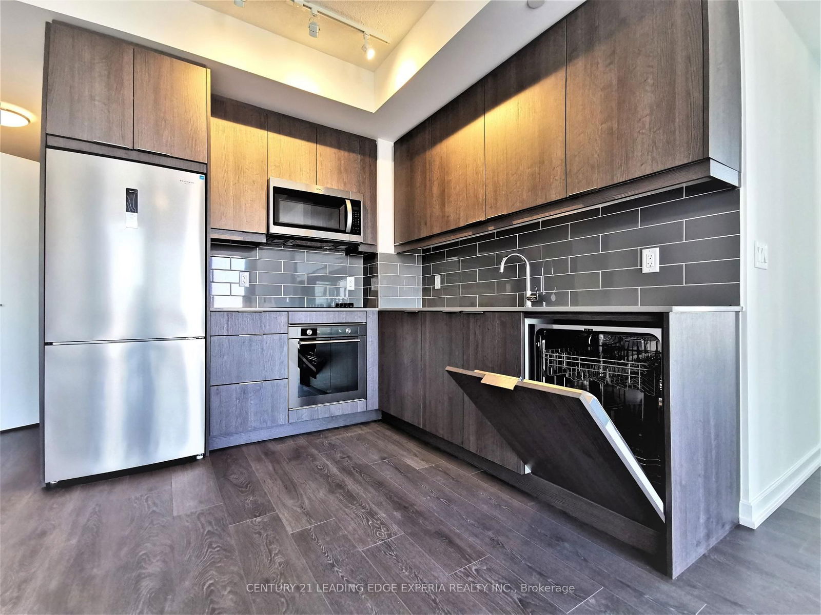 32 Forest Manor Rd, unit 2905 for rent