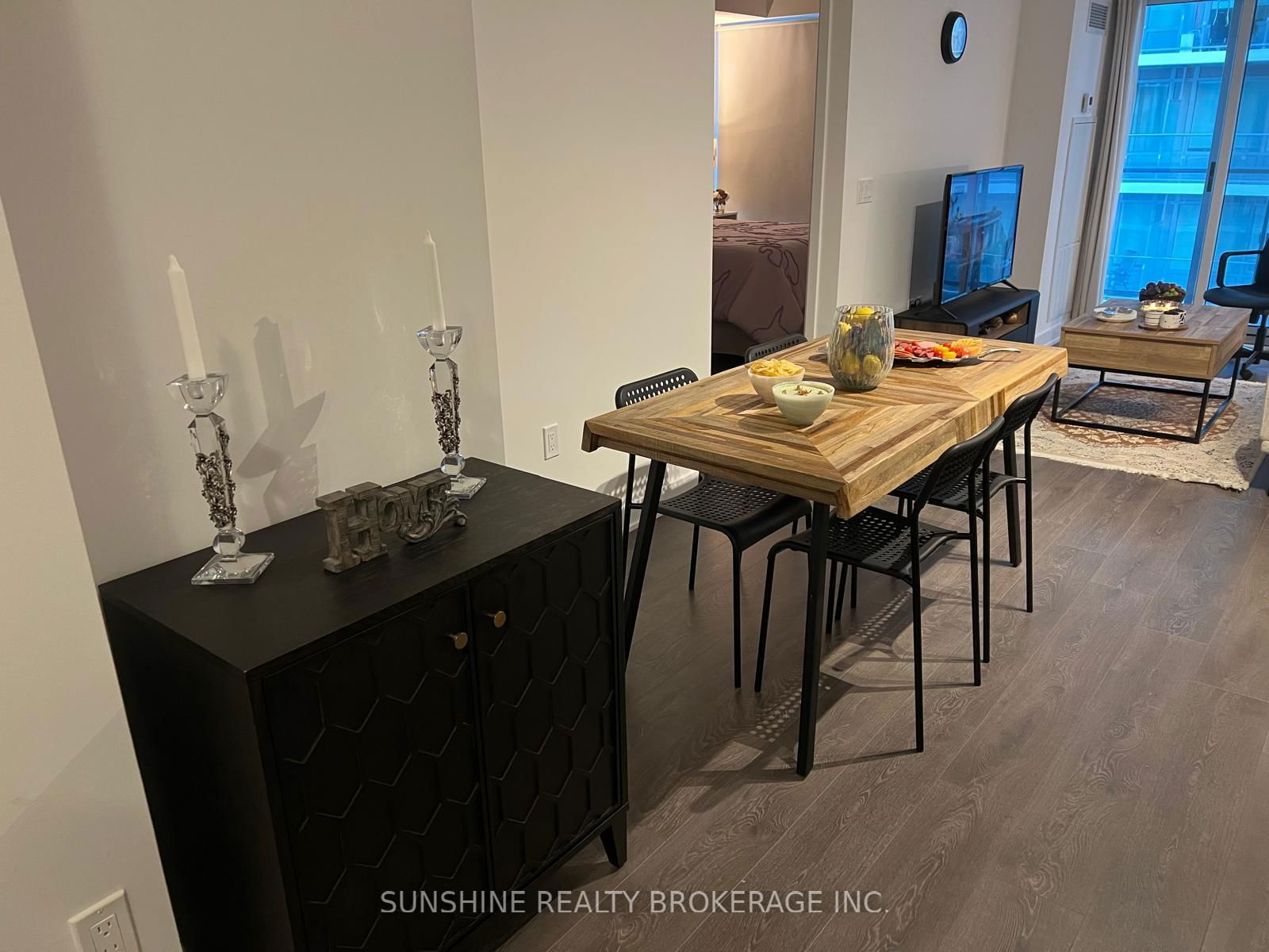 99 Broadway Ave, unit 1607 for sale