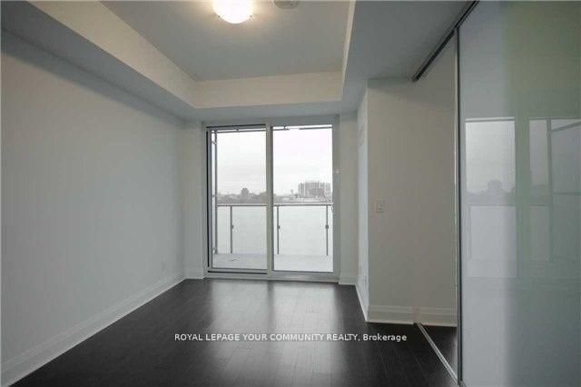 65 St Mary St, unit 1407 for rent