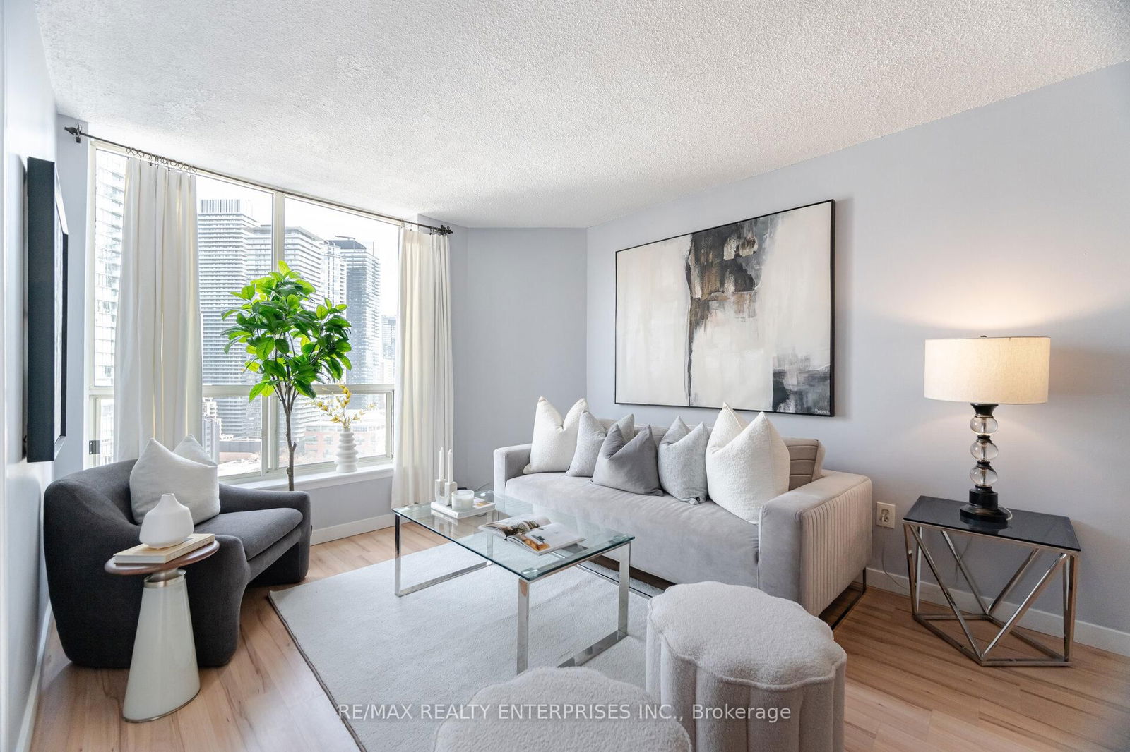 44 St. Joseph St, unit 2205 for sale