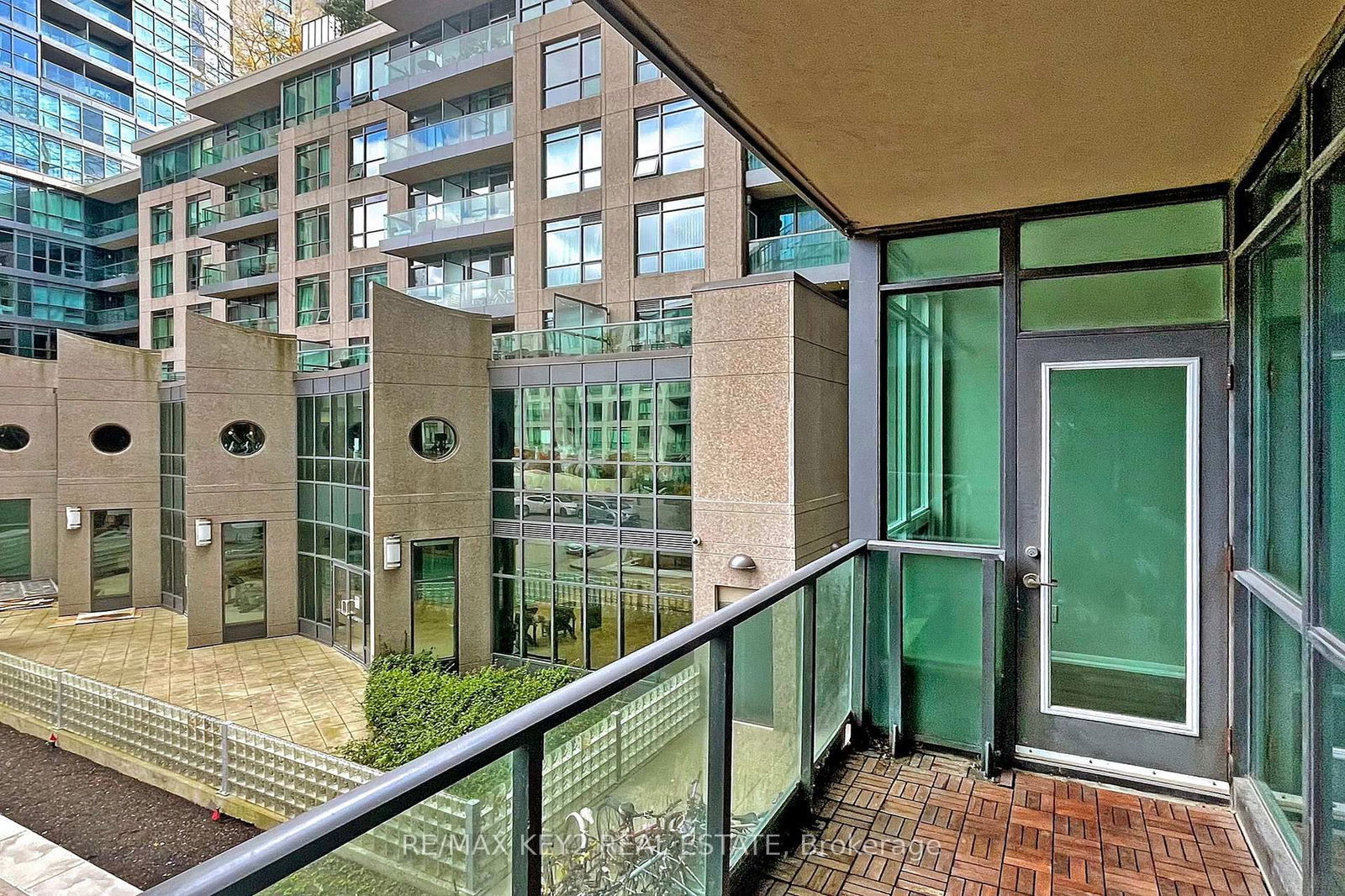 231 Fort York Blvd, unit 205 for rent