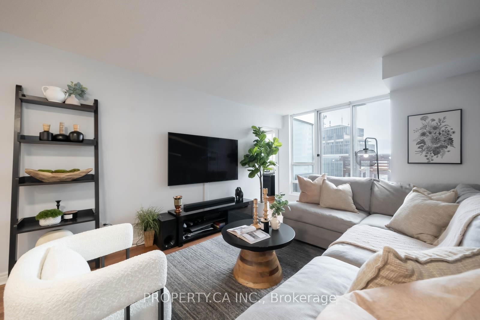 43 Eglinton Ave E, unit 1902 for sale