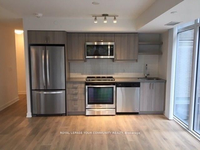 50 Wellesley St E, unit 302 for rent