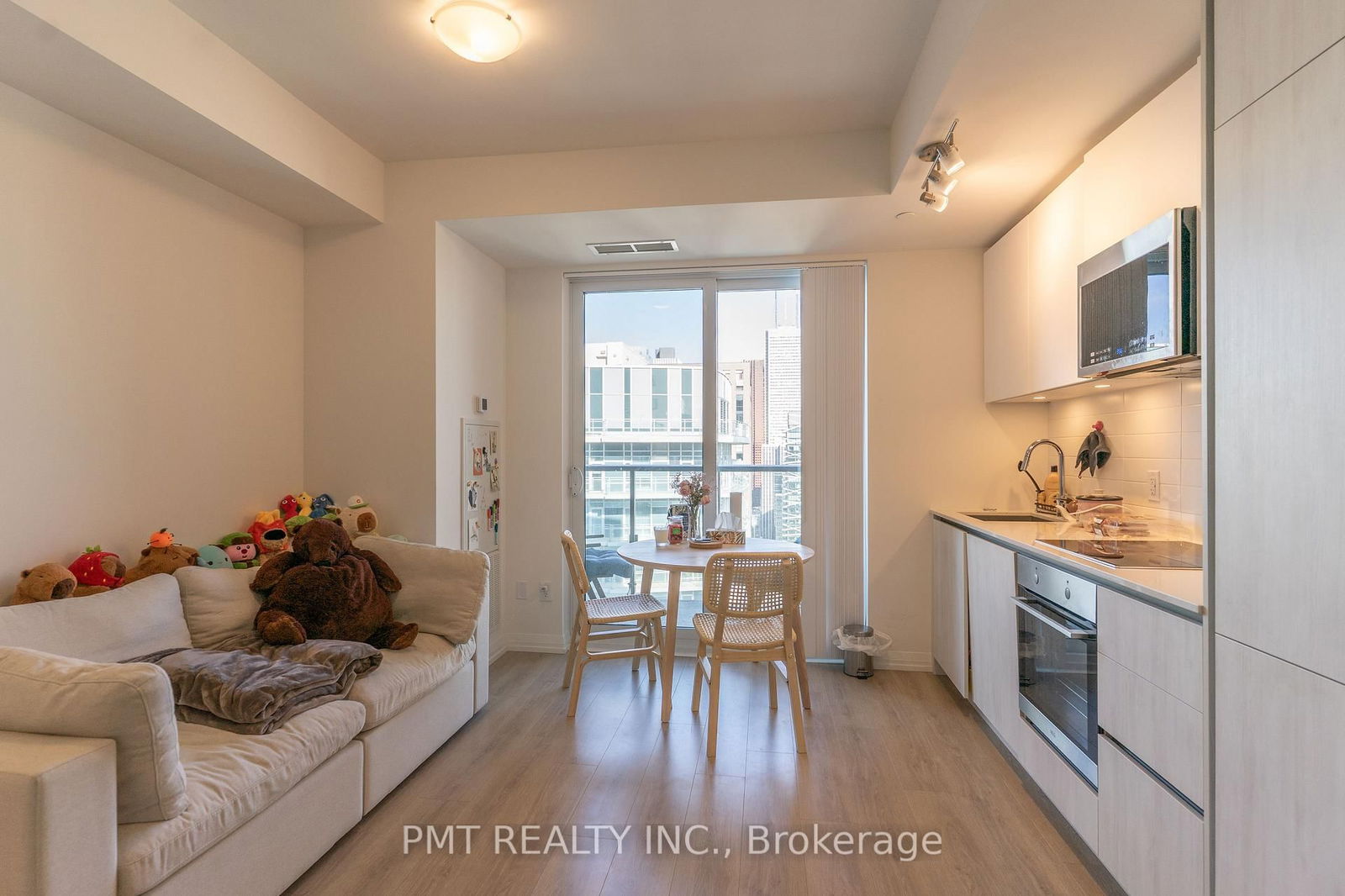 8 Widmer St, unit 4908 for rent