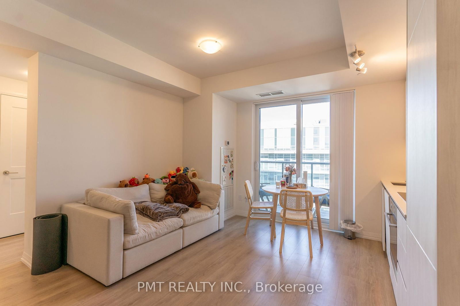 8 Widmer St, unit 4908 for rent